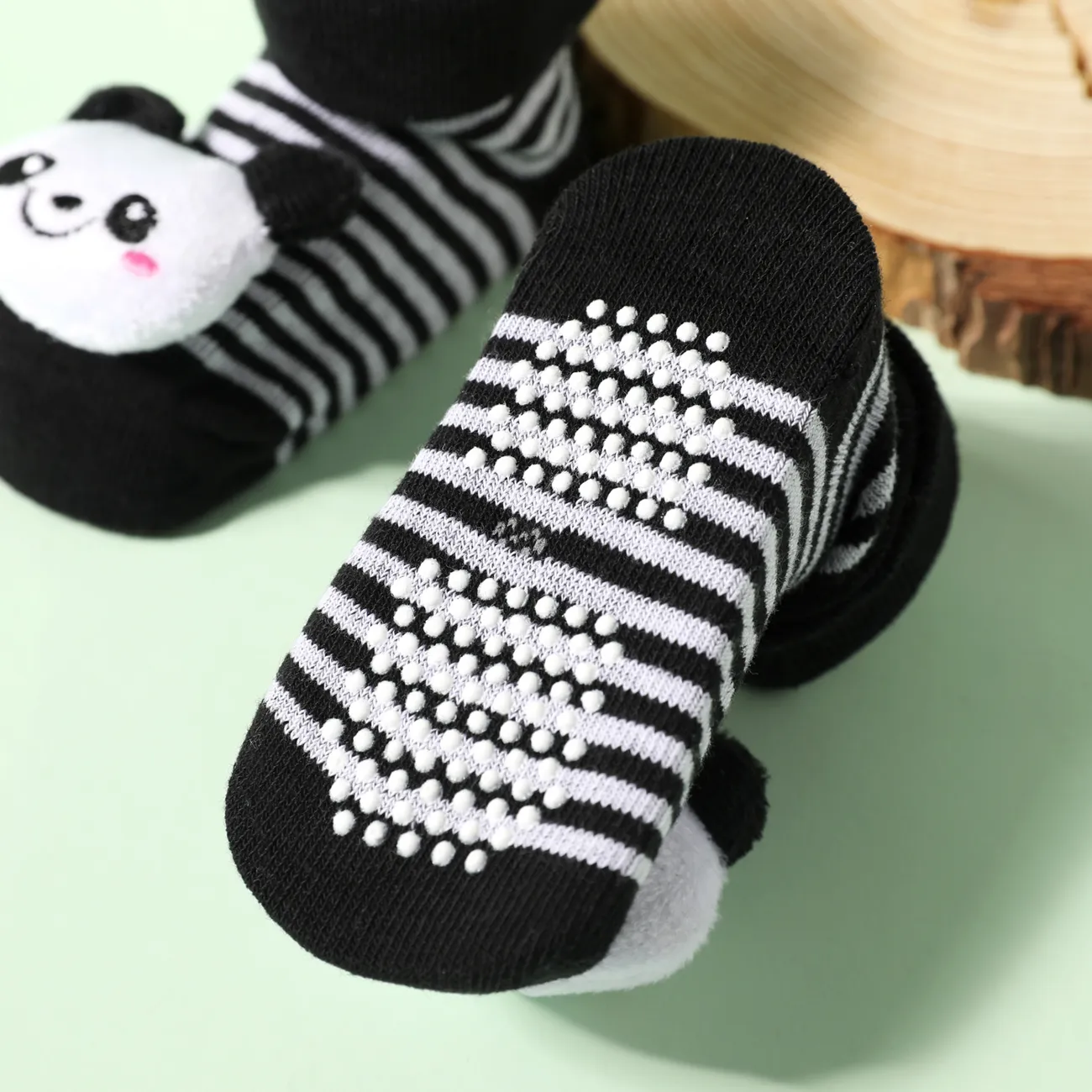 Dreidimensionale Socken der Babykarikatur-Tierfrucht schwarz big image 1
