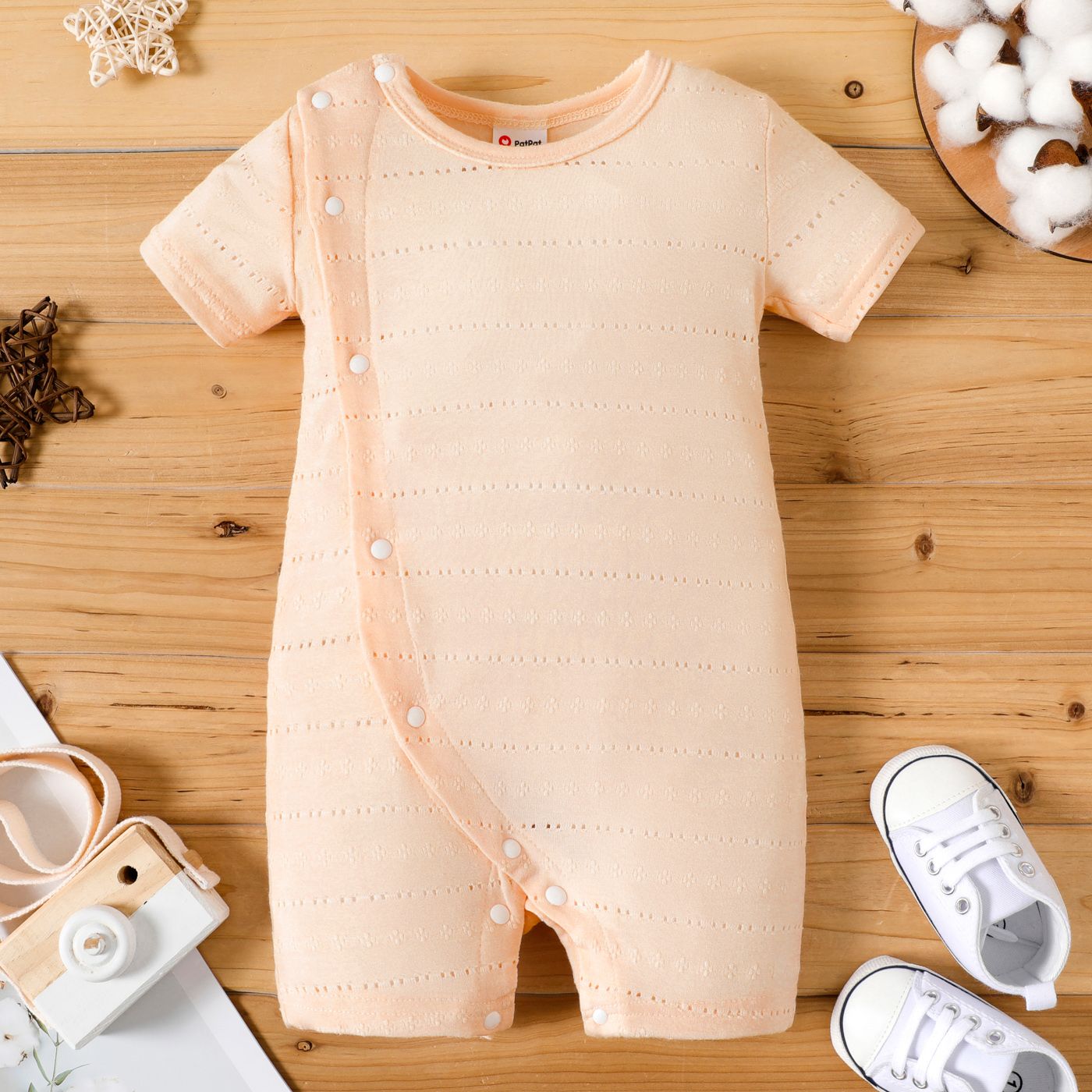 

Baby Girl Solid Short-sleeve Hollow Out Snap-up Romper