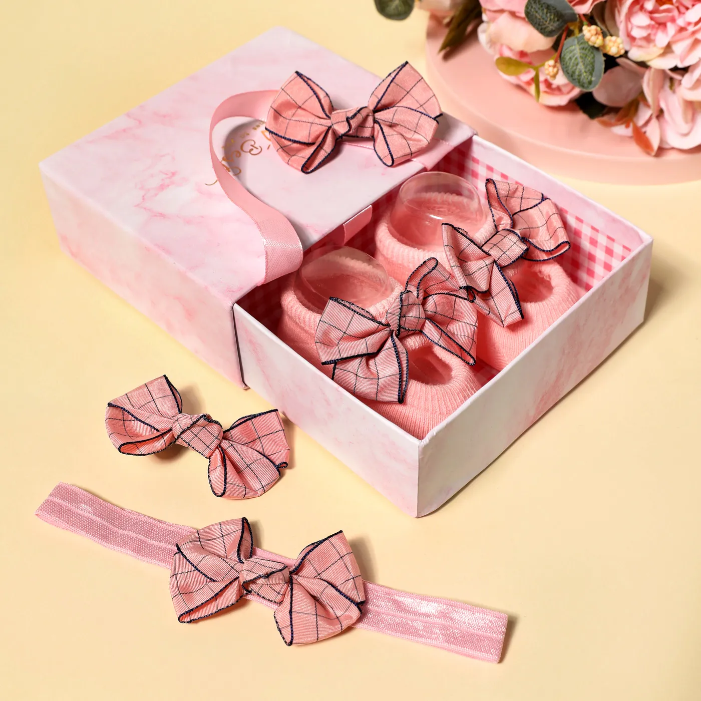 3-pack Baby Bow Decor Socks and Headband and Hair Clip Set  image 1