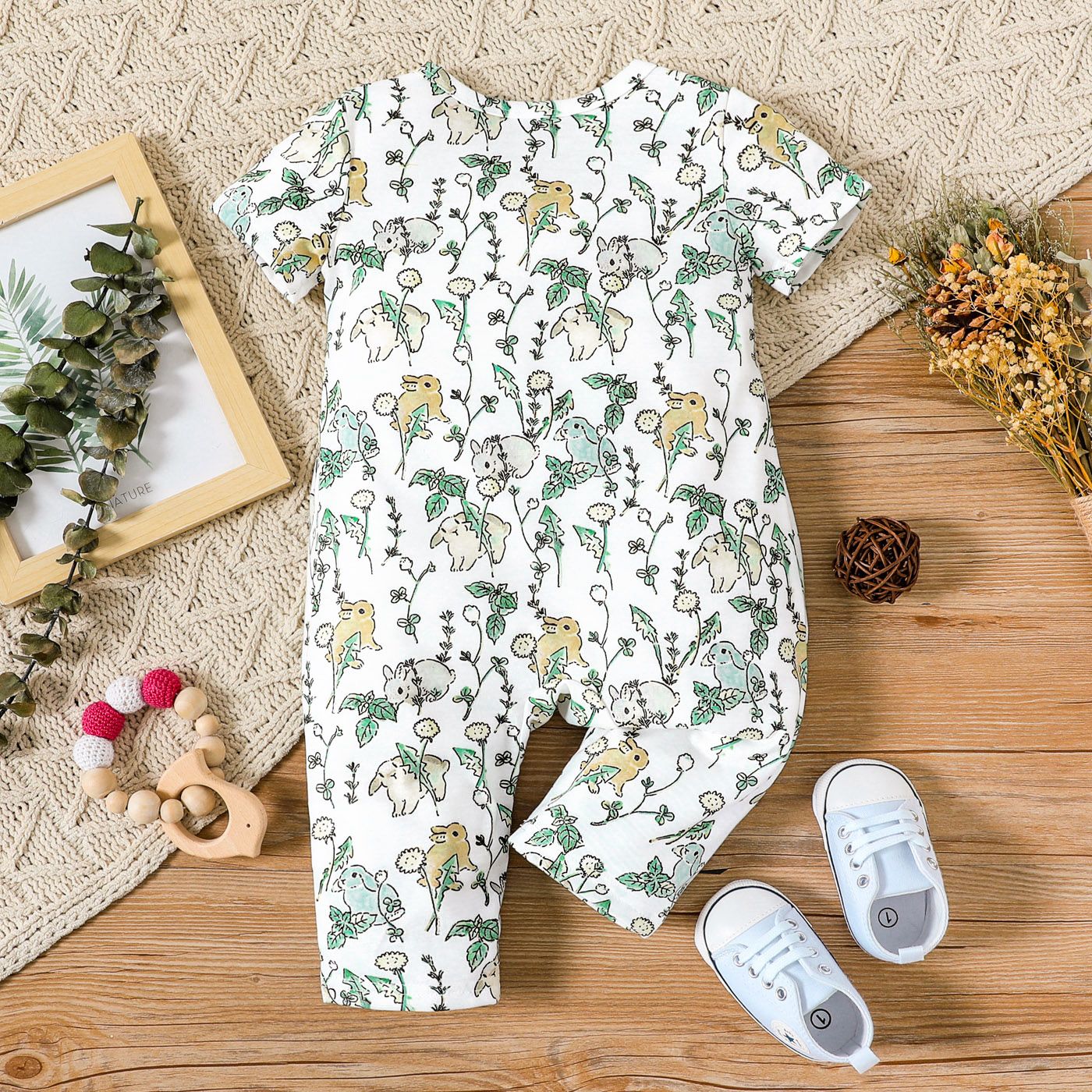 Baby Girl All Over Rabbit Print/Solid Color/Floral Print Ribbed V Neck Short-sleeve Jumpsuit
