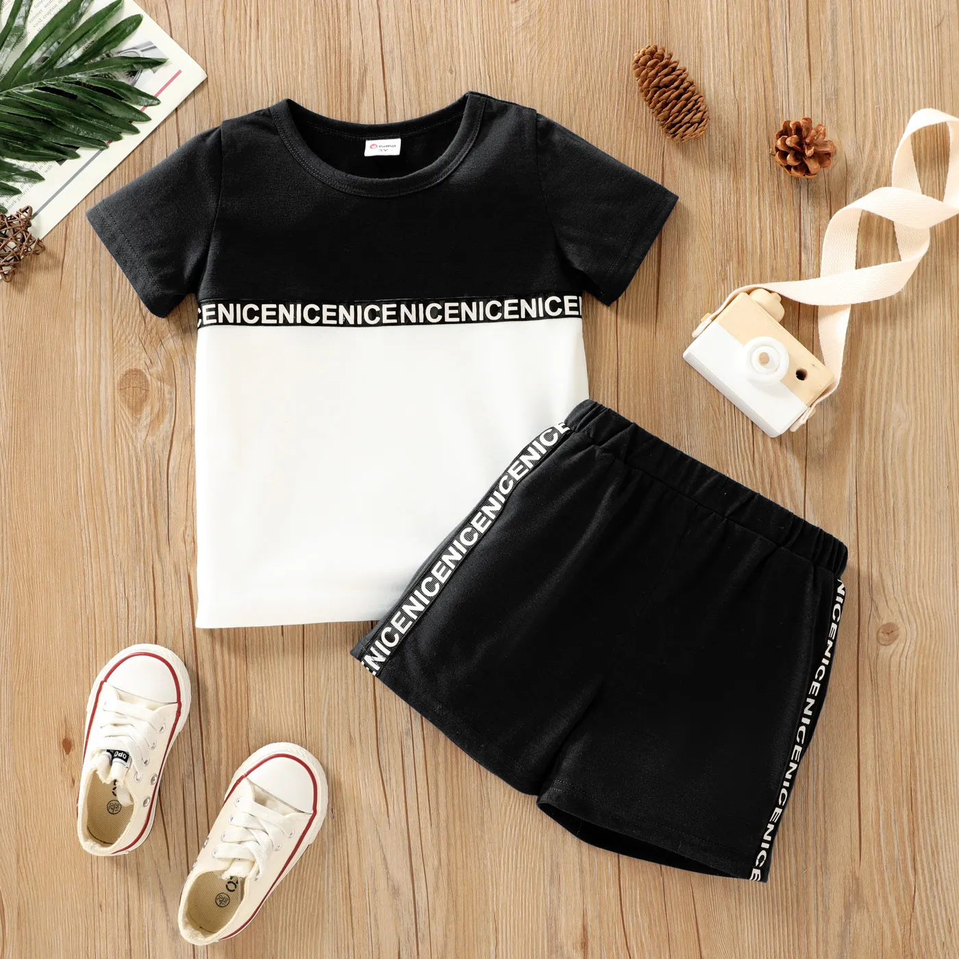 2-piece Toddler Boy Letter Print Colorblock Tee and Elasticized Shorts Set Black big image 1