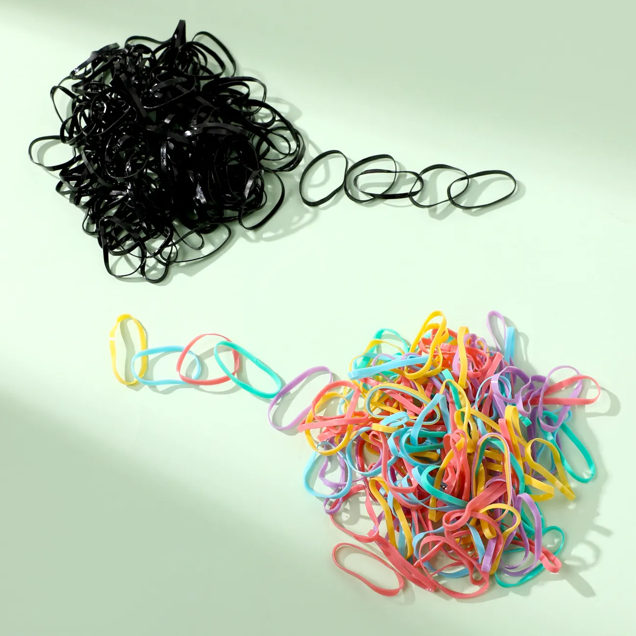 Pacote com 500 laços de cabelo elásticos multicoloridos descartáveis enlatados para meninas Cor-A big image 1