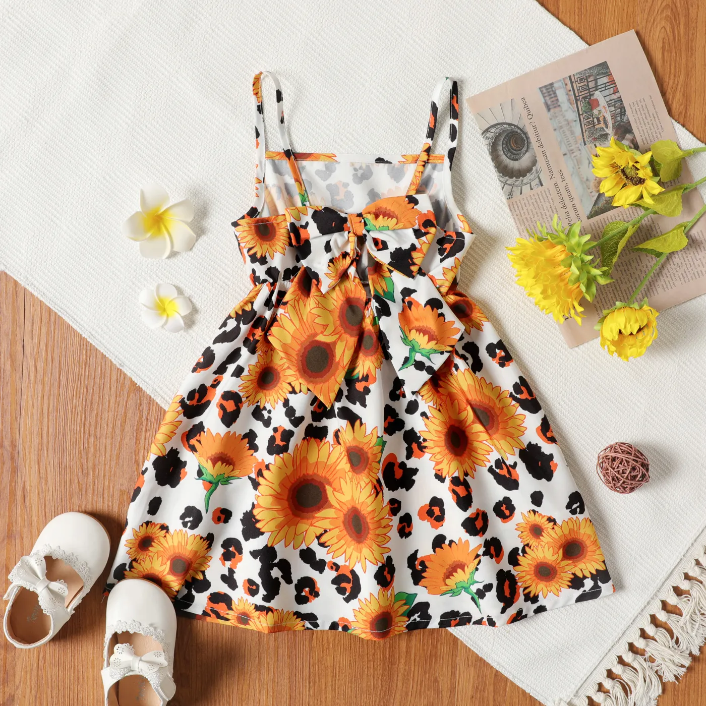 Toddler Girl Bowknot Design Floral Print Cami Dress/ Sandals