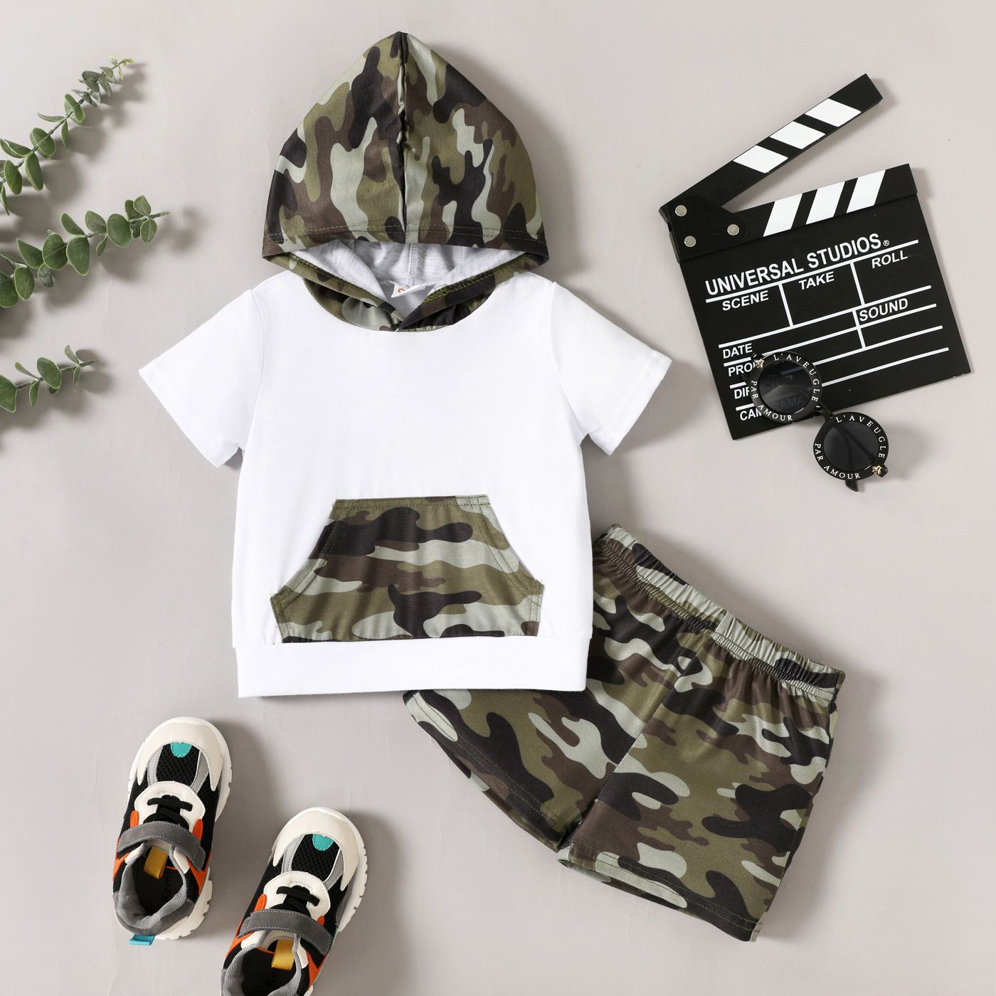 2-piece Toddler Boy Camouflage Print Hooded Tee And Elasticized Shorts Set