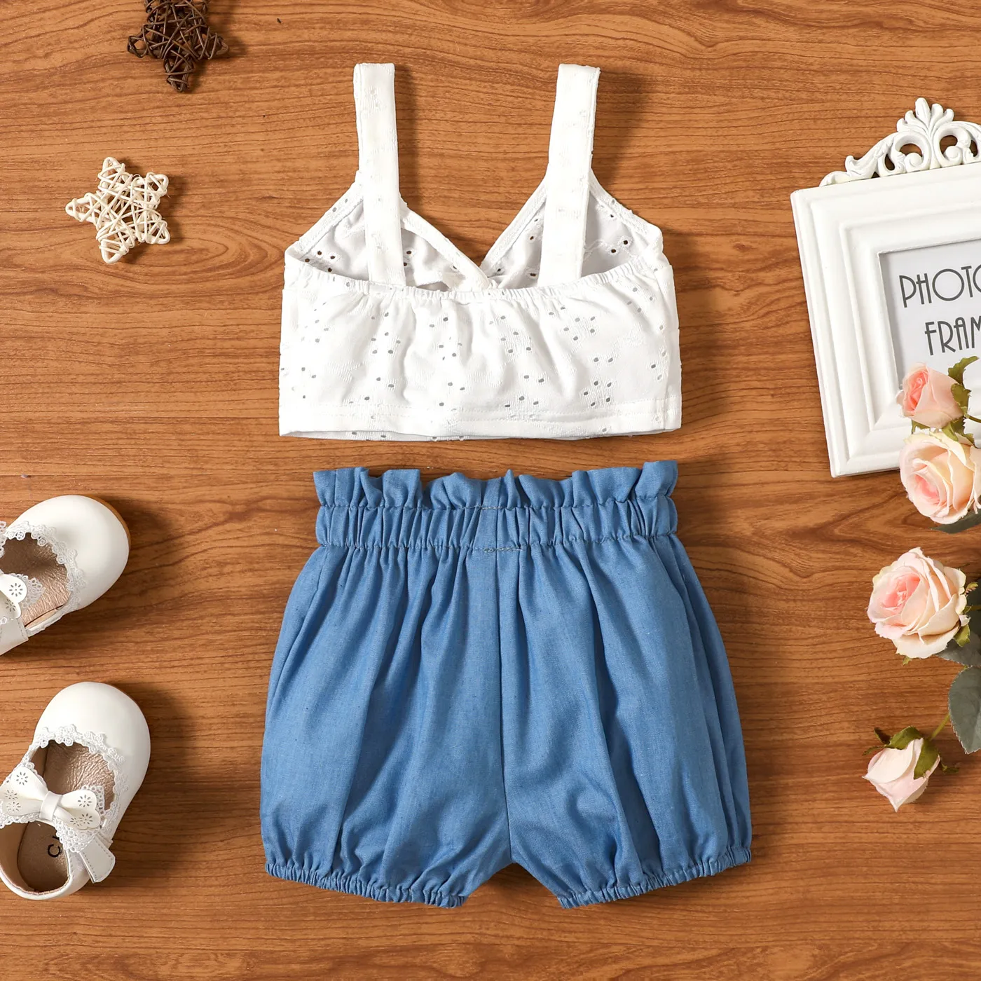 2pcs Baby Girl V Neck Twist Knot Sleeveless Tank Crop Top and Shorts Set  image 2