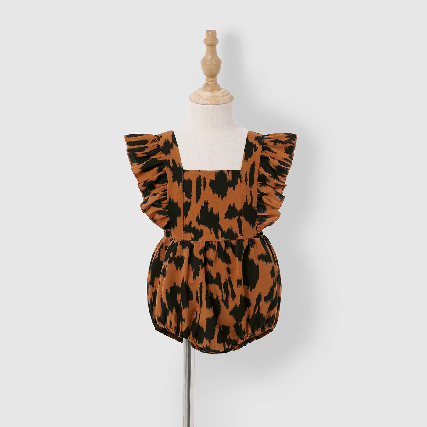 Family Matching Brown Leopard Halter Neck Sleeveless Belted Dresses and Raglan-sleeve T-shirts Sets Brown big image 1
