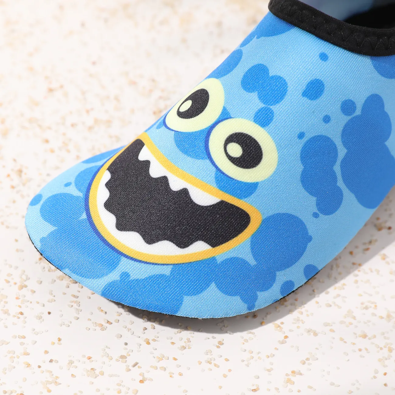طفل صغير / طفل رسوم متحركة الرسم الانزلاق على الأحذية المائية الجوارب المائية أزرق غامق big image 1