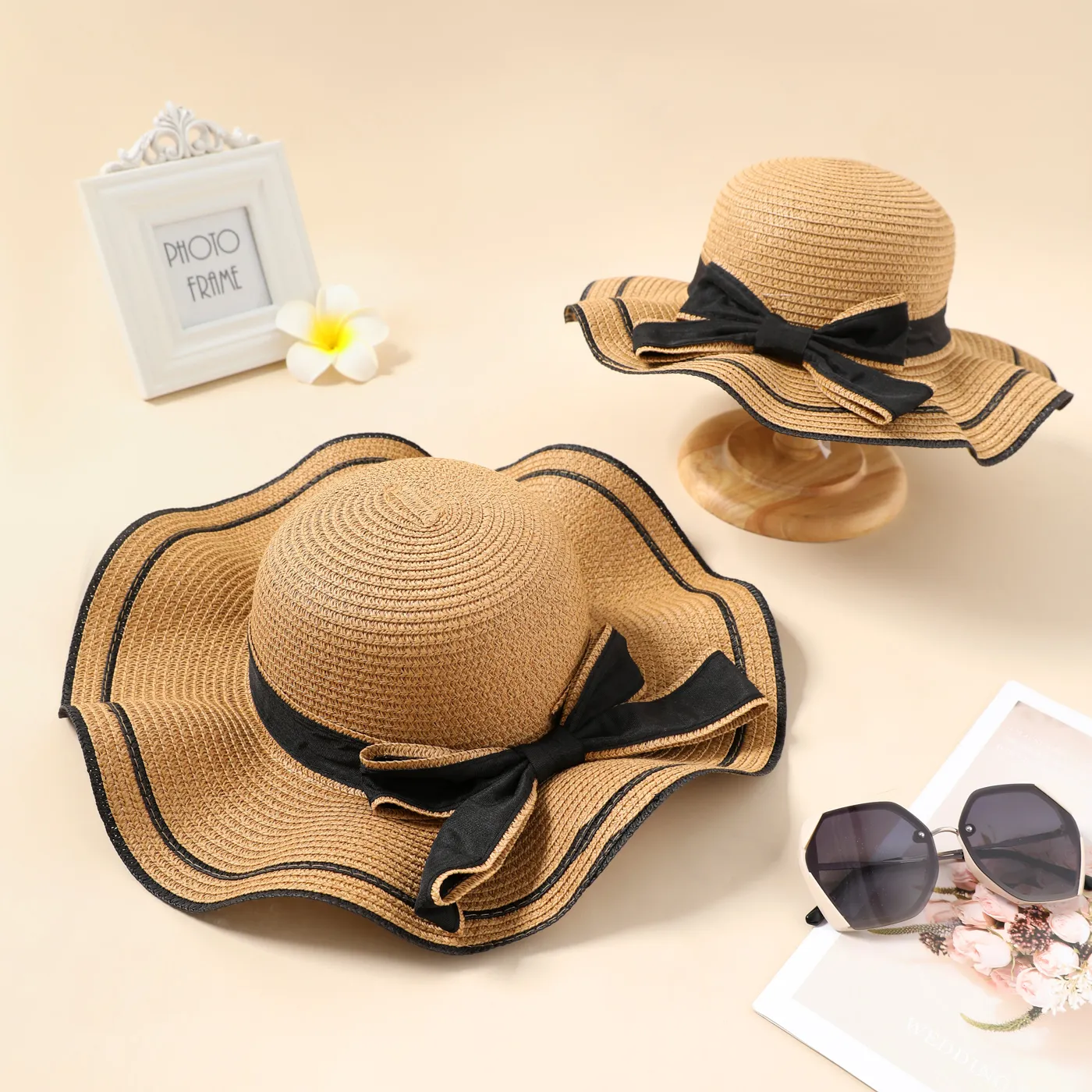 Big Bow Decor Wavy Edge Two Tone Straw Hat for Mom and Me