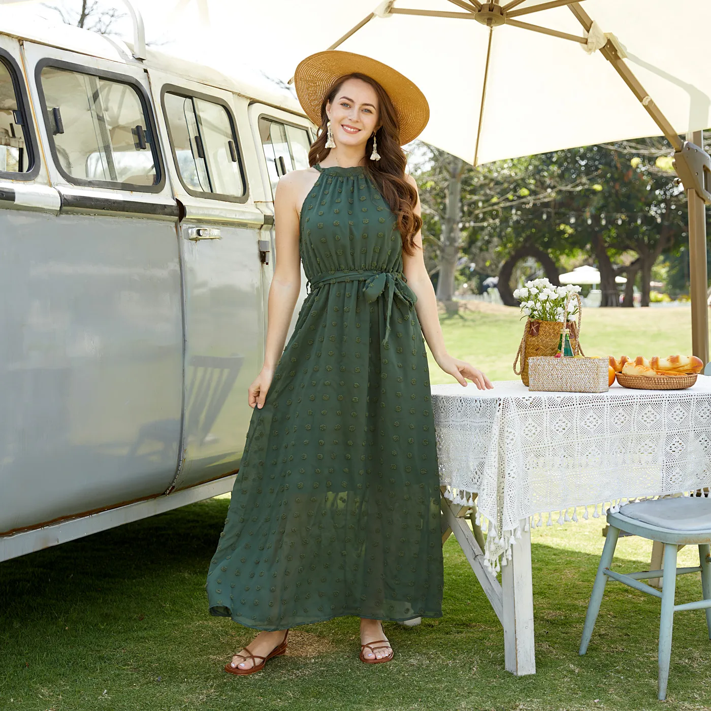 Family Matching Dark Green Swiss Dot Halter Neck Sleeveless Maxi Dresses and Colorblock Short-sleeve T-shirts Sets Dark Green image 5