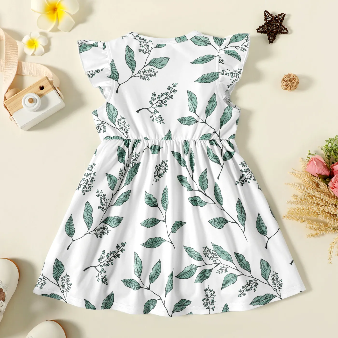 Toddler Girl Floral Leaf Print Flutter-sleeve Dress  image 3