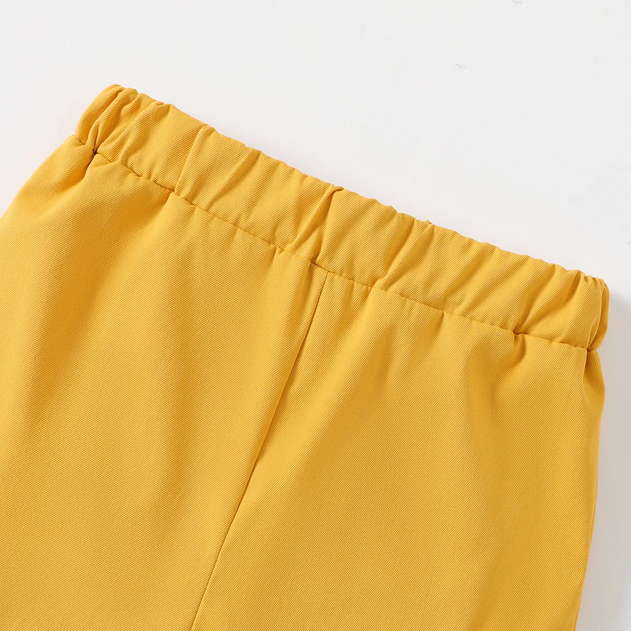 pantalones cortos elásticos con diseño de bolsillo de color sólido para niños Amarillo big image 1
