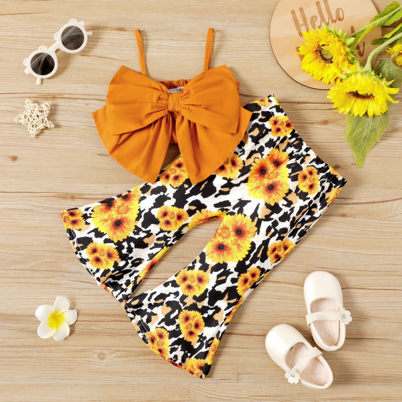 

2pcs Baby Girl 100% Cotton Spaghetti Strap Bowknot Crop Top and Sunflower Leopard Print Flared Pants Set