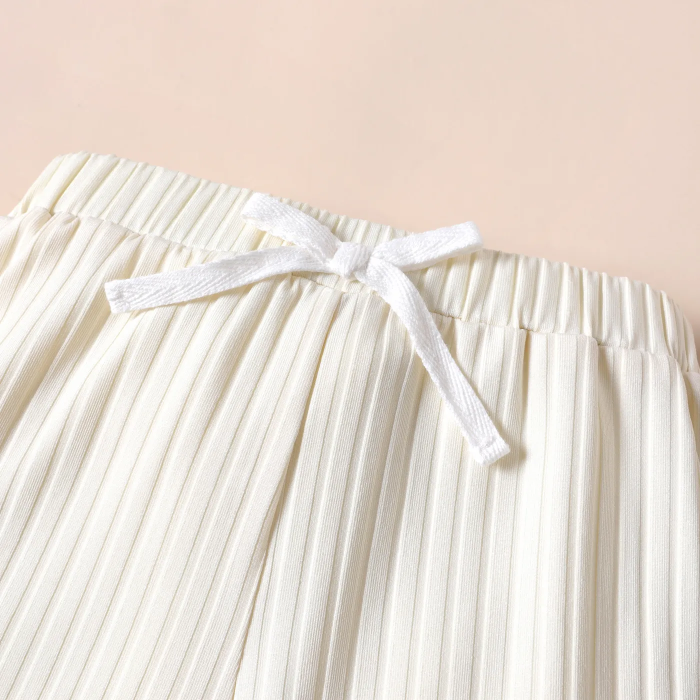2pcs Toddler Girl Letter Print Ribbed Short-sleeve Tee and Bowknot Design Elasticized Shorts Set MILKWHITE image 6