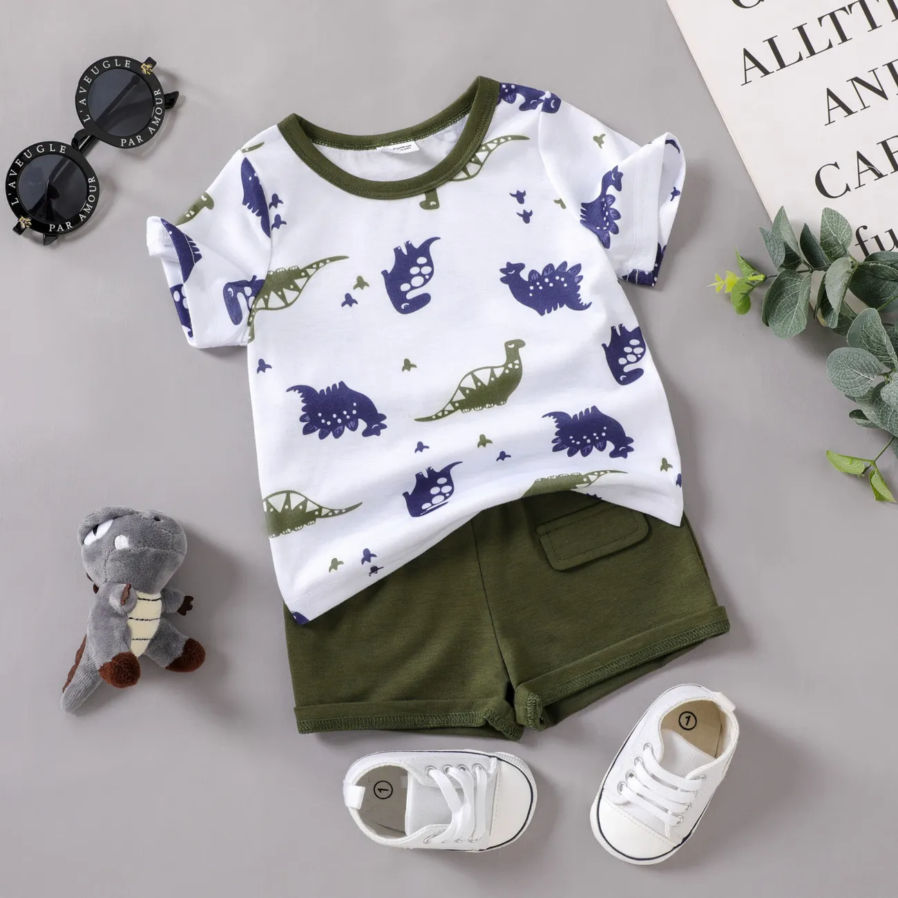 2pcs Baby Boy All Over Dinosaur Print Short-sleeve Tee and Solid Shorts Set Army green big image 1