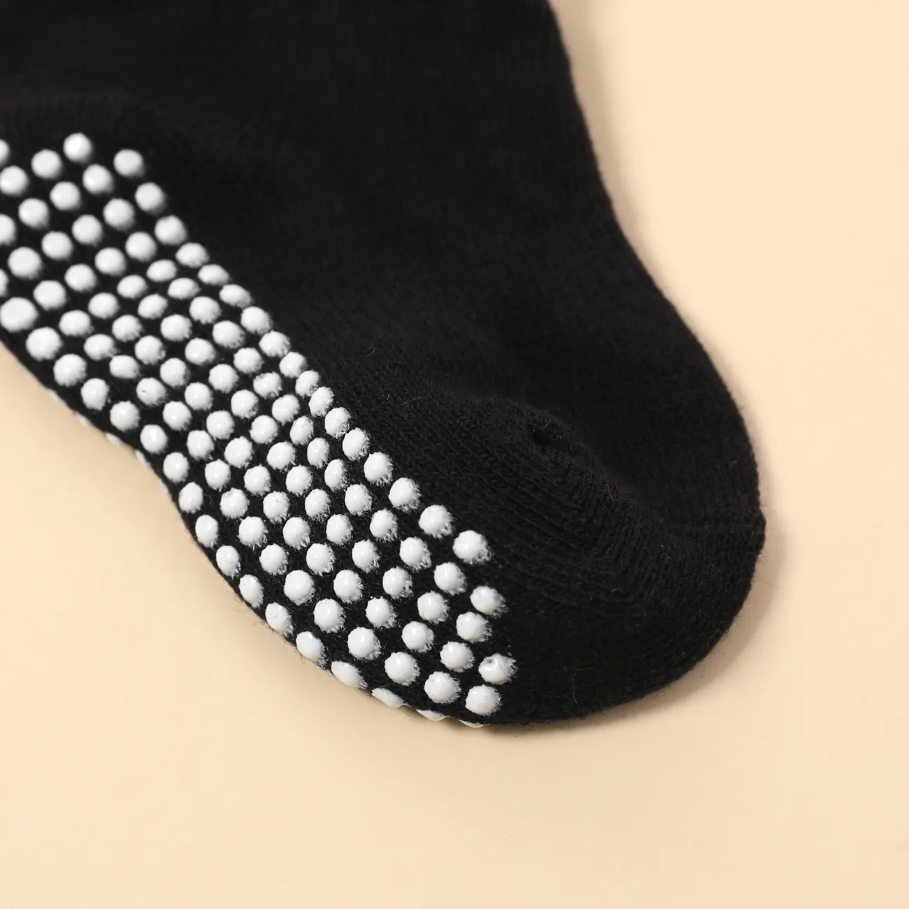 6 pares de calcetines con agarre de pegamento antideslizante sólido simple para bebé Negro big image 1