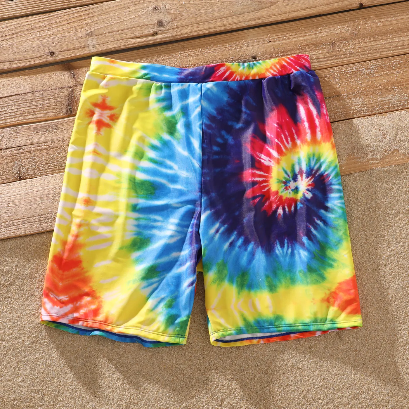 Family Matching Tie Dye Tank Crop Top Bikini Set Swimwear and Swim Trunks Shorts  image 3
