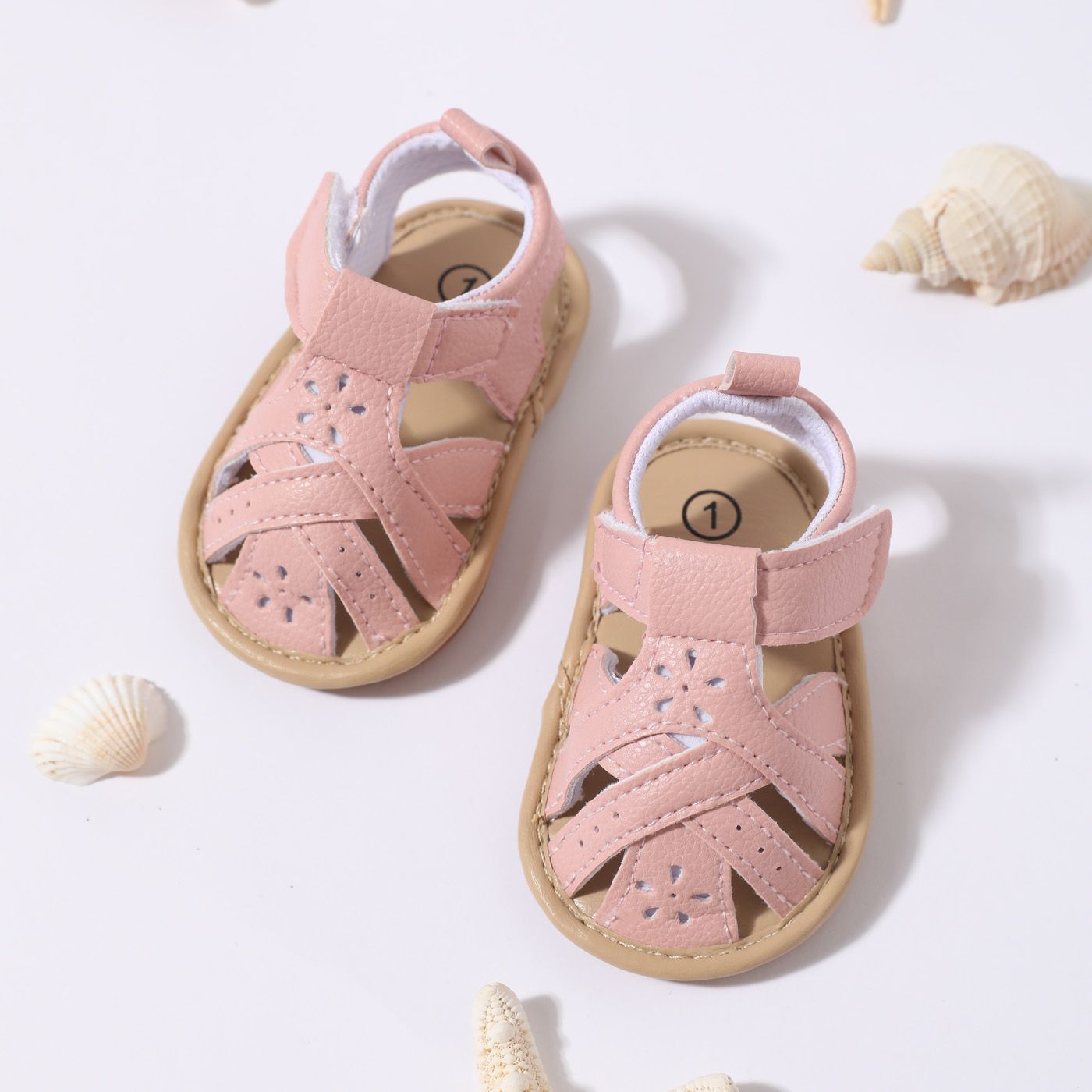 Baby Girl 2pcs Waffle Fabric Bee Print Tee And Shorts Set/ Sandals