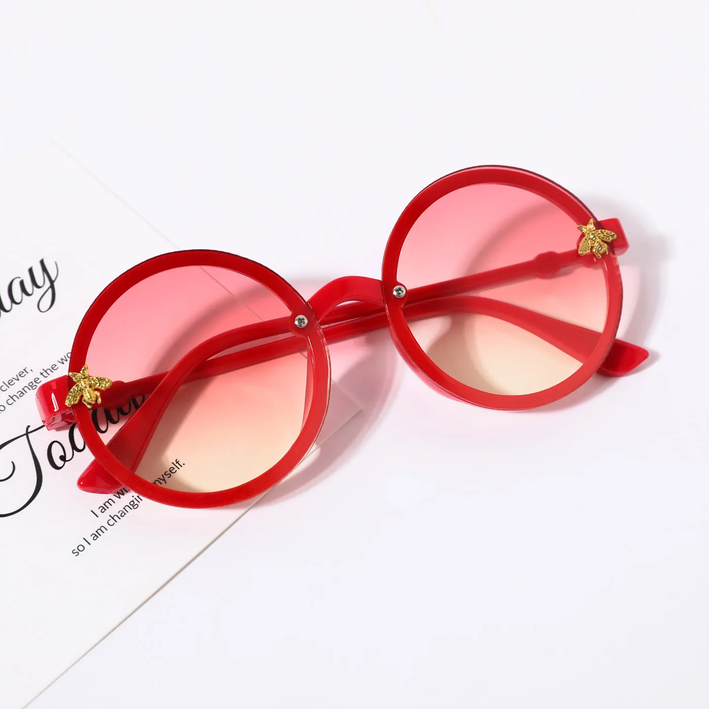 Kids Bee Decor Vintage Round Frame Glasses (Random Glasses Case Color) Red