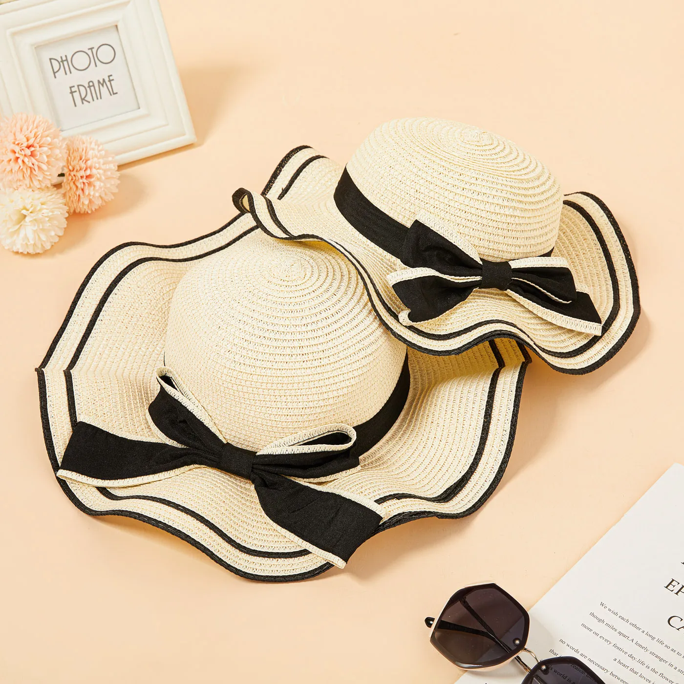 Big Bow Decor Wavy Edge Two Tone Straw Hat for Mom and Me White