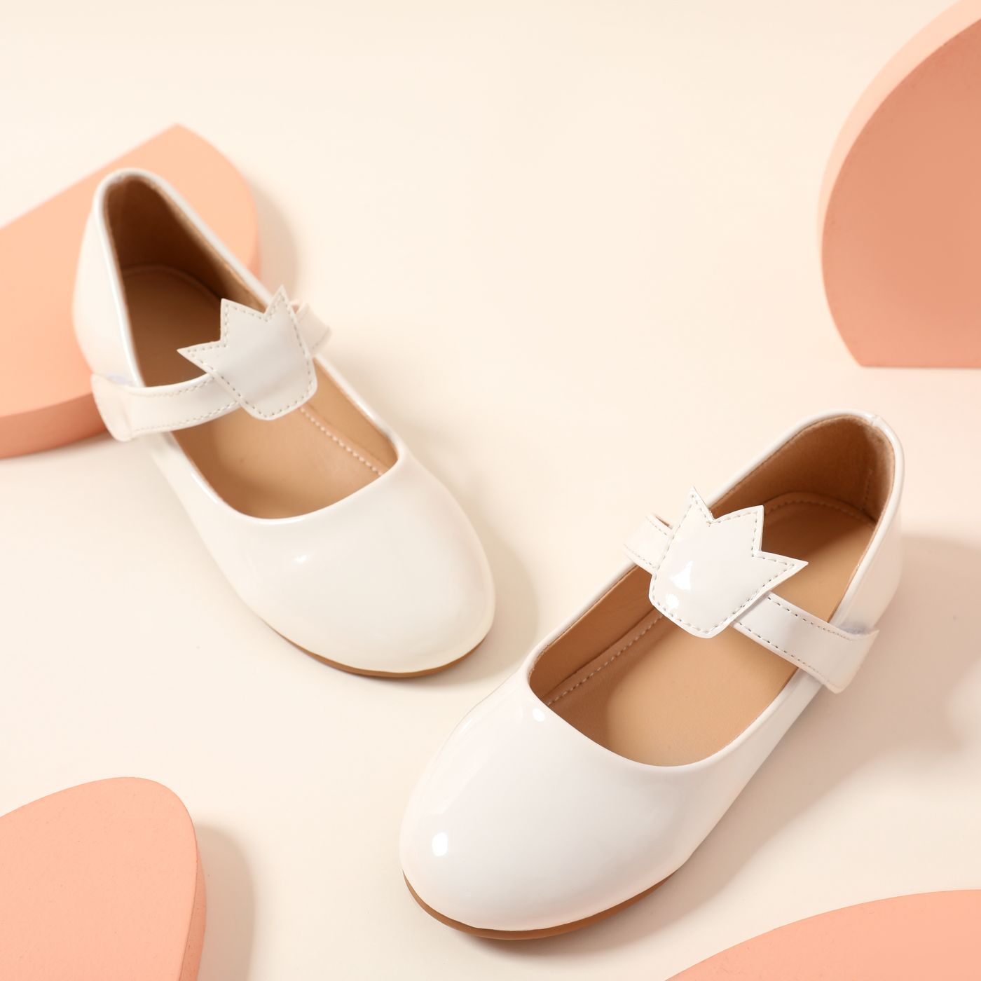 

Toddler / Kid Crown Shape Decor White Flats Mary Jane Shoes