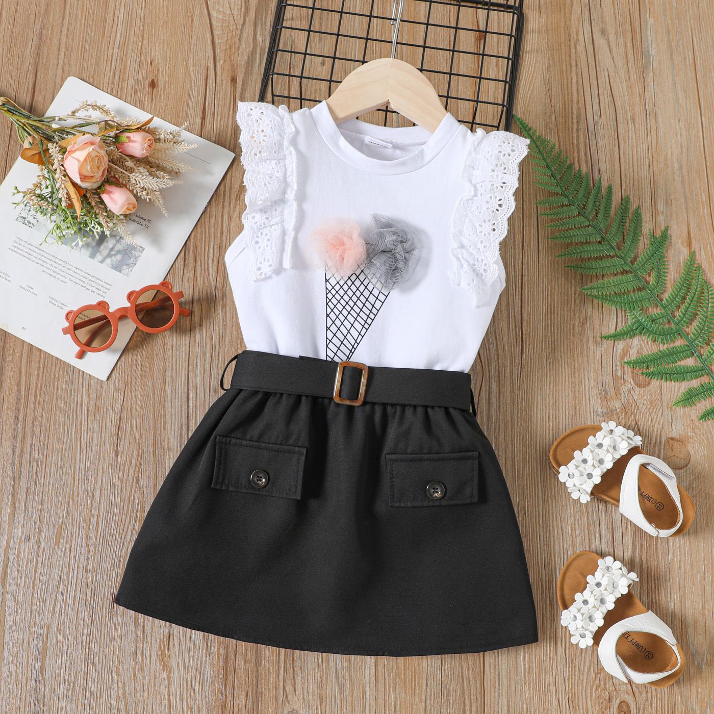 

Mini Lady Toddler Girl 2pcs 3D Mesh Ice Cream Flutter-sleeve White Top and Beit Decor Black Skirt Set