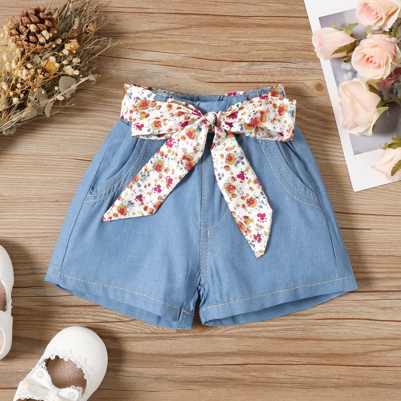 

Baby Girl Floral Print Belted Denim Shorts