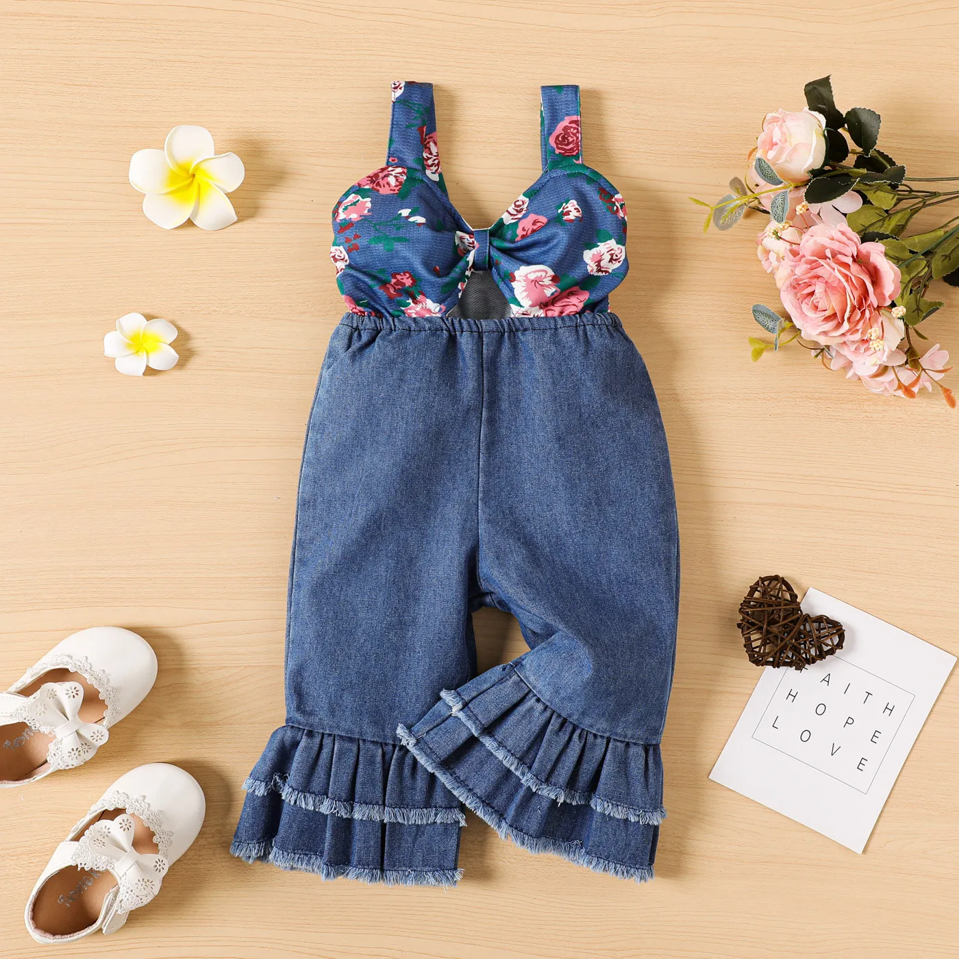 

Baby Girl Floral Print and Solid Splicing Bow Front Cut Out Layered Bell Bottom Overalls