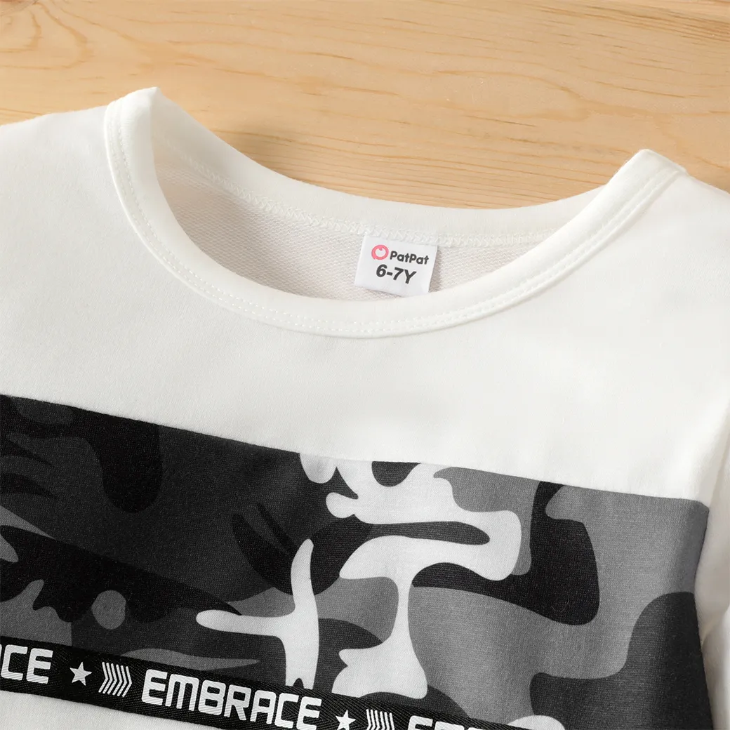 2pcs Kid Boy Letter Camouflage Print Pullover Sweatshirt and Pants Set OffWhite image 2