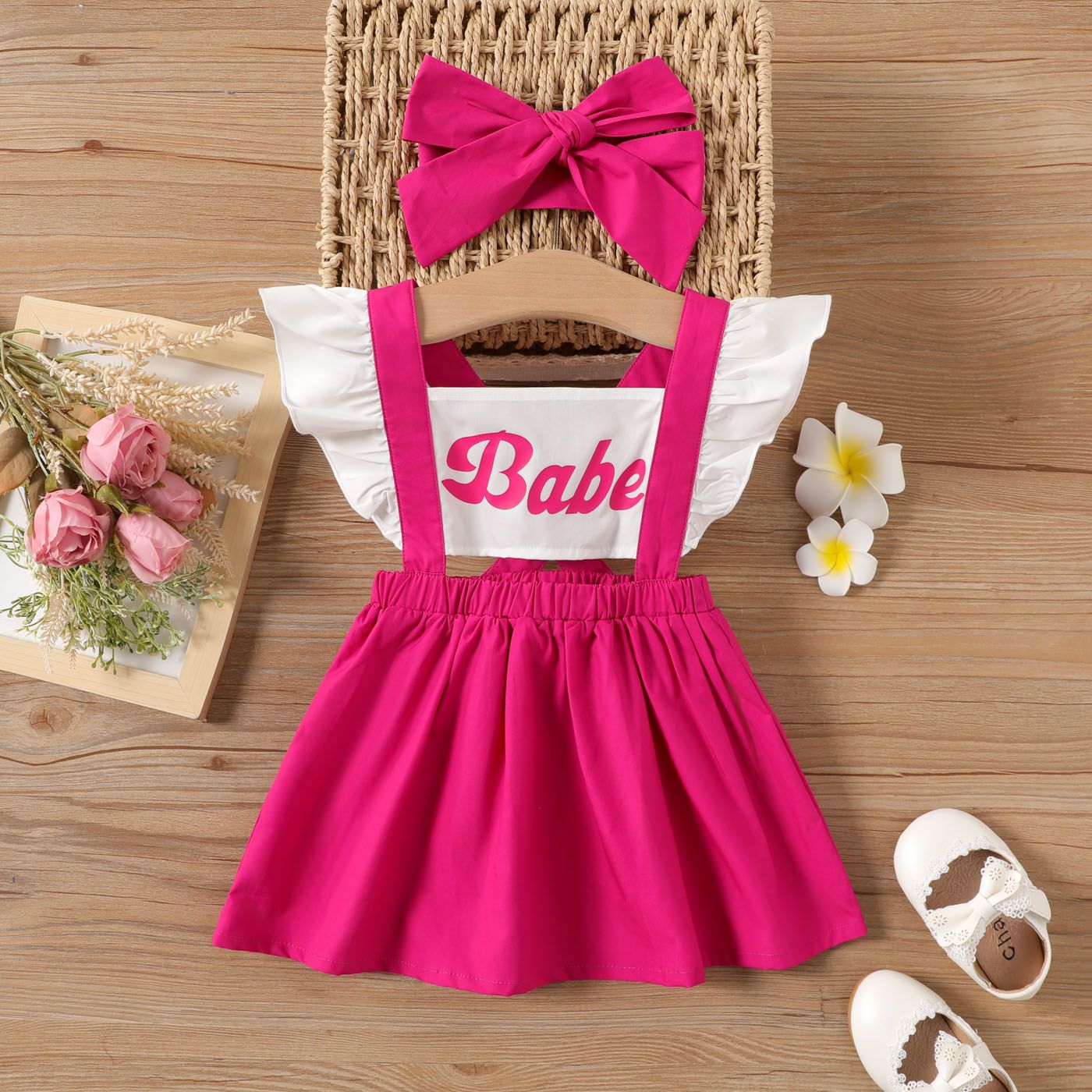 

2pcs Baby Girl Letter Print Colorblock Ruffle Trim Cut Out Overall Dress with Headband Set