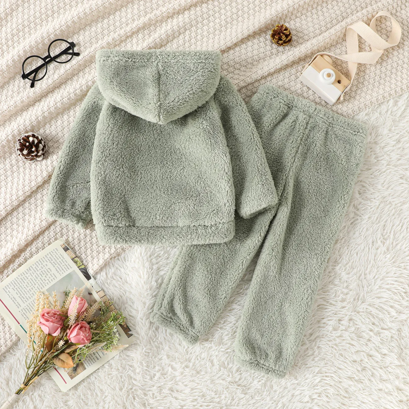 2-piece Toddler Girl Fuzzy Hoodie Sweatshirt and Pants Set Green big image 1