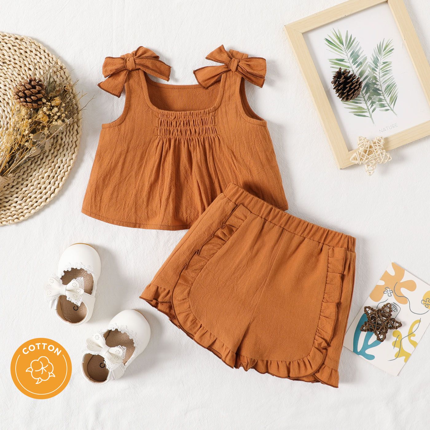 

100% Cotton 2pcs Baby Girl Bow Decor Tank Top and Ruffle Trim Shorts Set