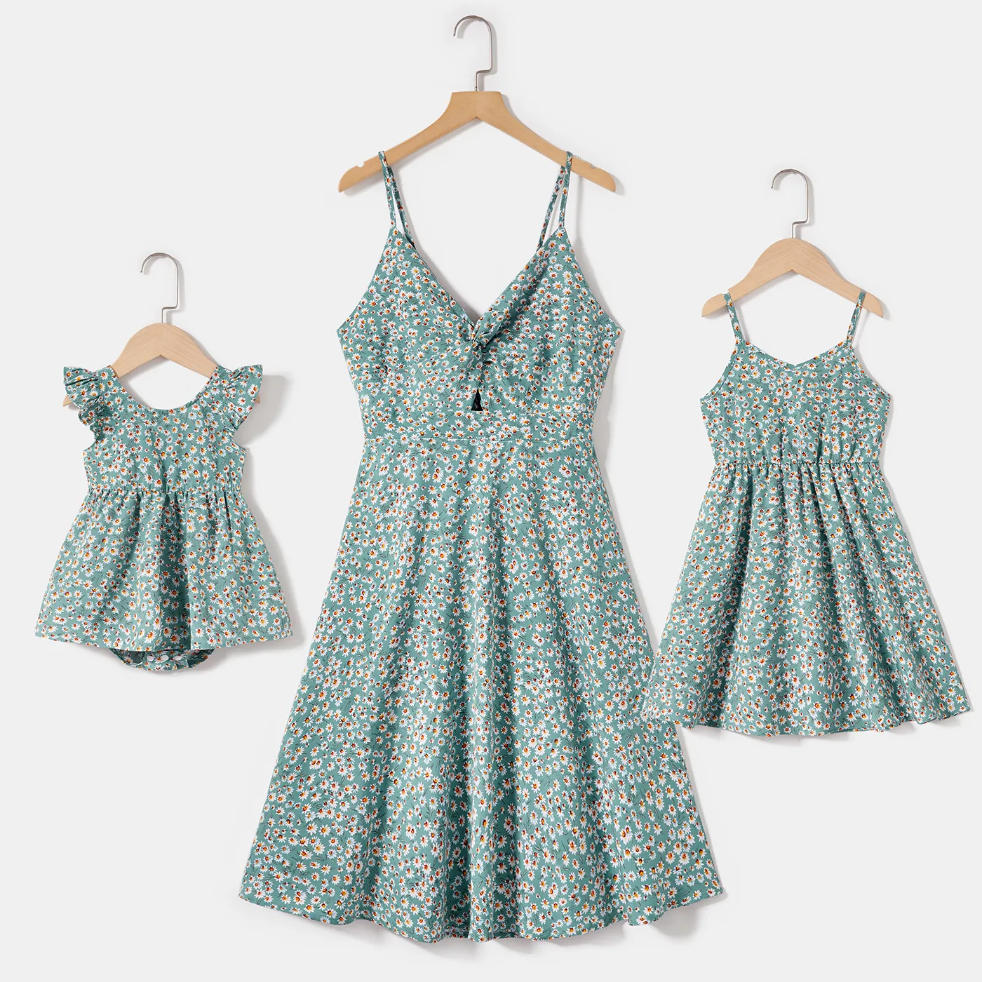 Green Floral Print Twist Front Tie Back Cami Dress for Mom and Me
