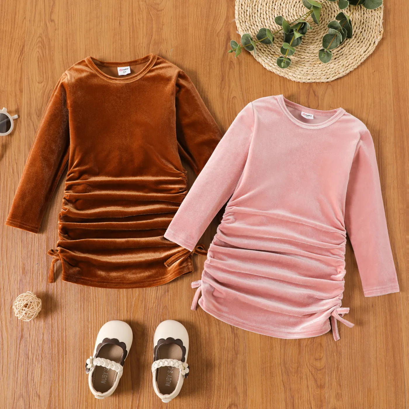 Toddler Girl Solid Color Velvet Ruched Bowknot Design Long-sleeve Dress Brown image 2