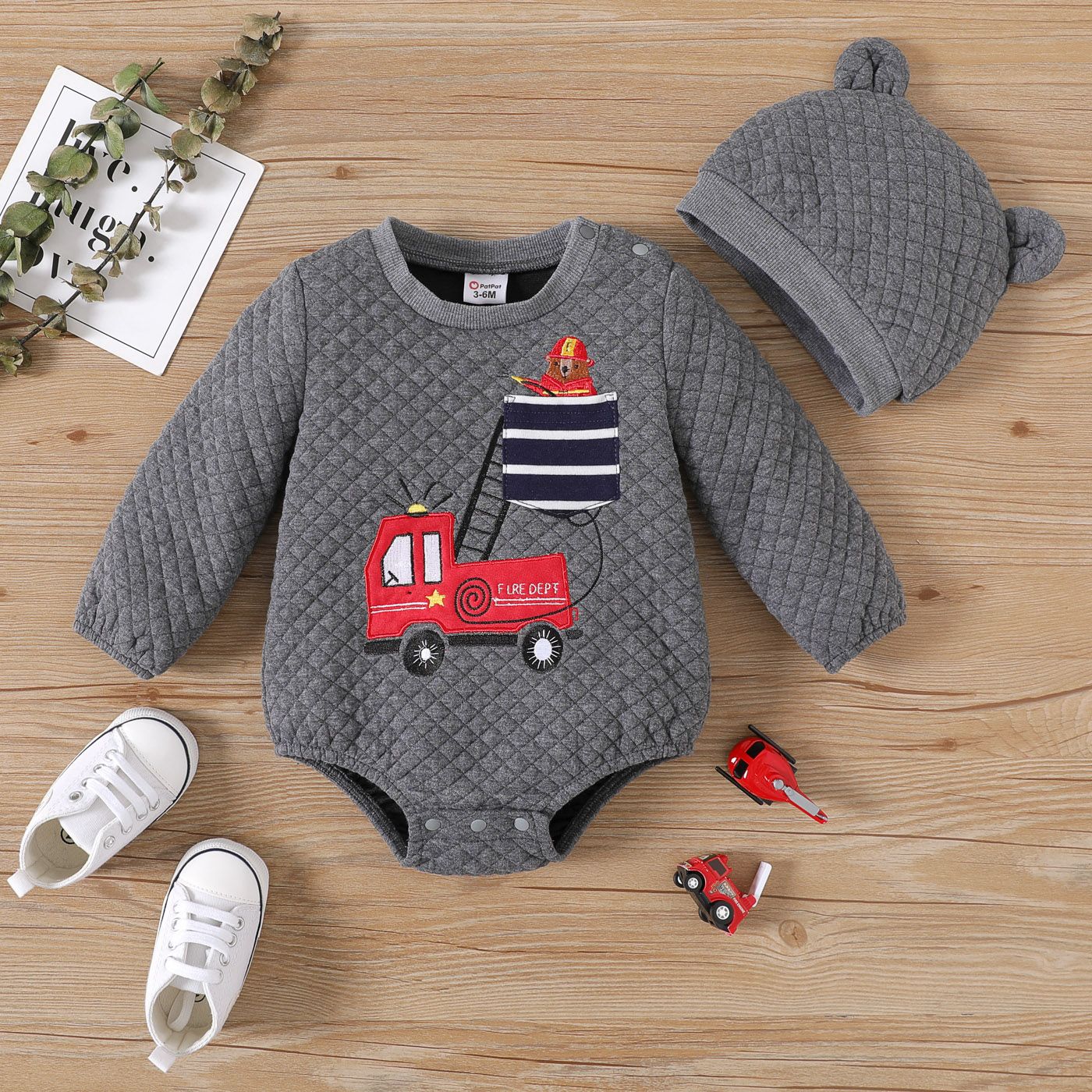 

2pcs Baby Boy Fire Engine Embroidered Dark Grey Textured Long-sleeve Romper with Hat Set