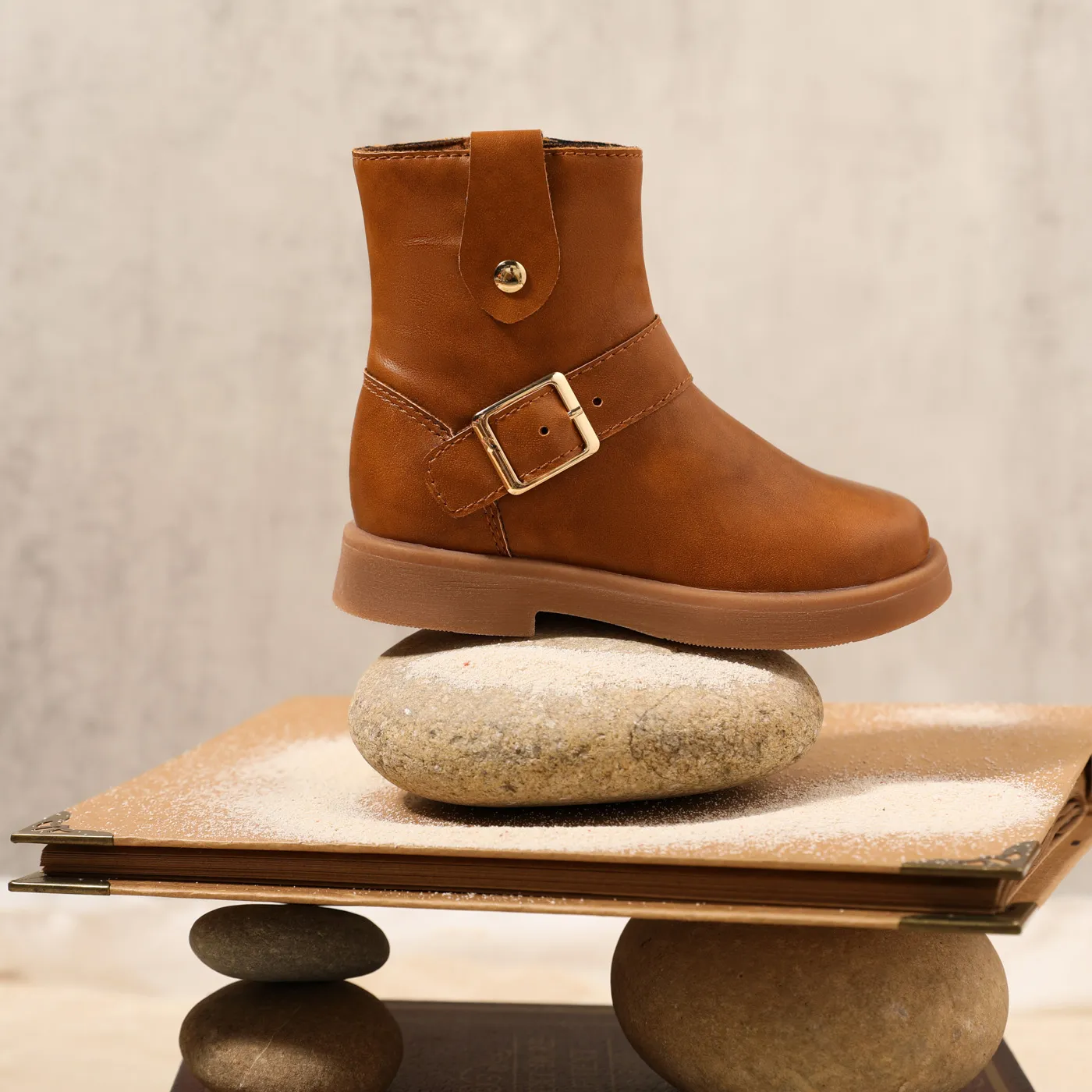 Toddler / Kid Buckle Detail Solid Boots Brown image 2