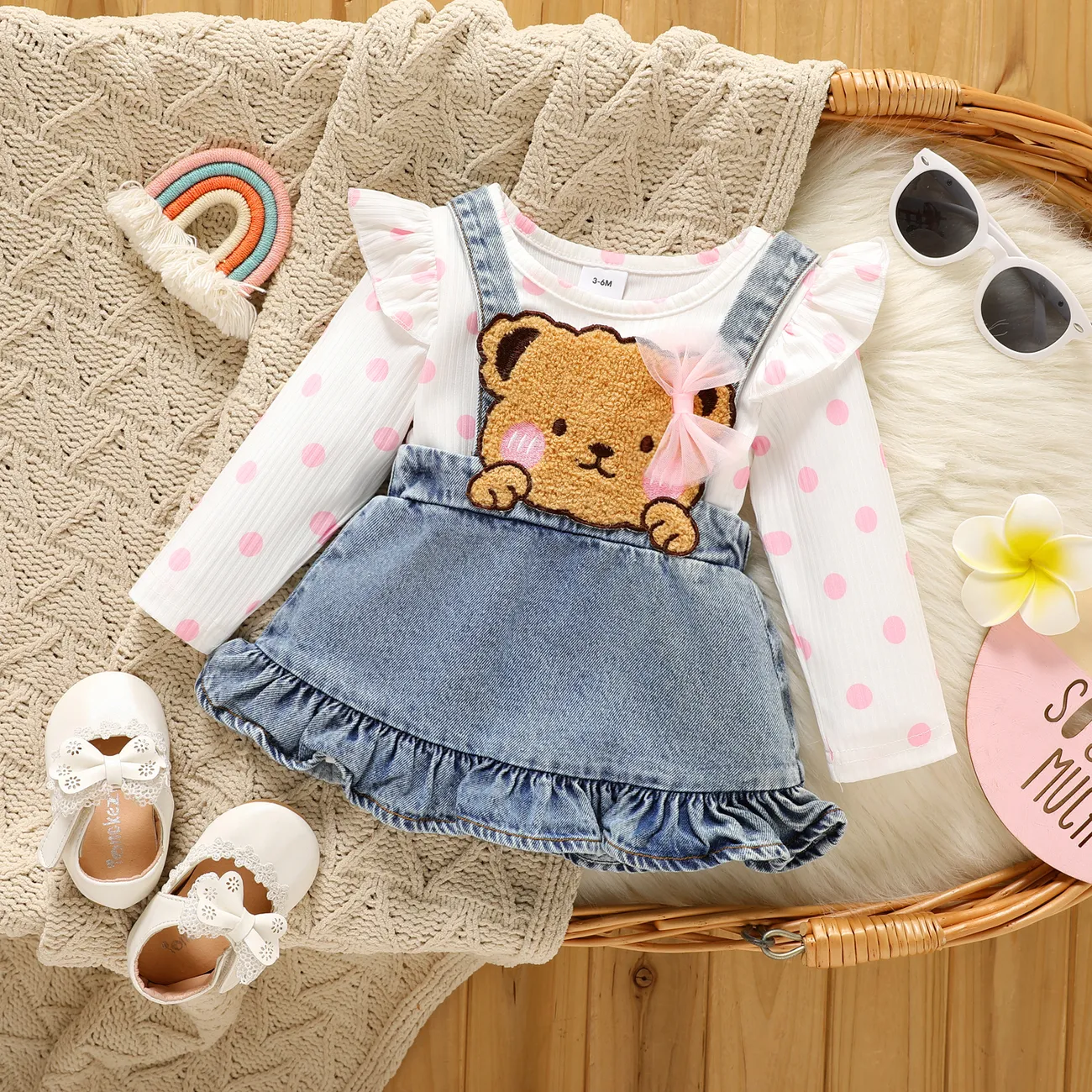 2pcs Baby Girl 100% Cotton Bear Pattern Ruffle Hem Denim Overall Dress and Polka Dots Rib Knit Top Set  big image 1