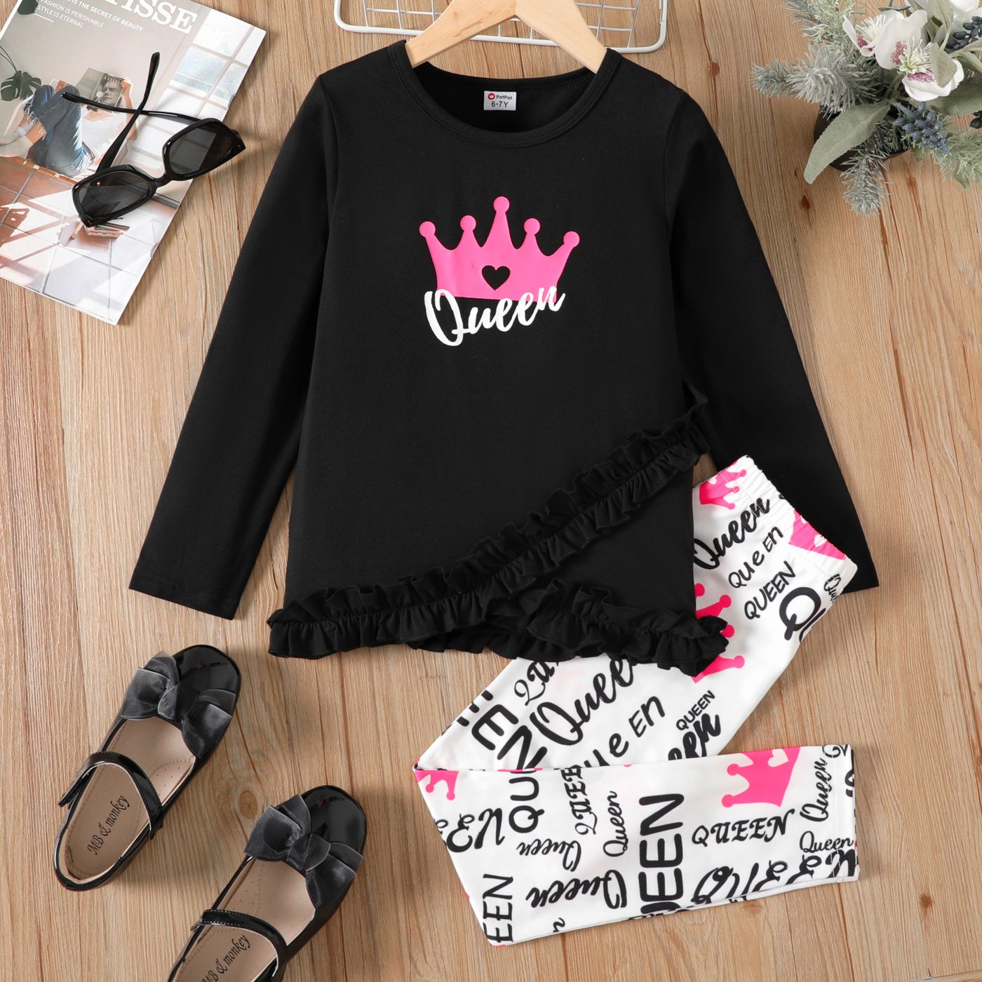 

2pcs Kid Girl Letter Crown Print Ruffled Long-sleeve Black Tee and Leggings Set