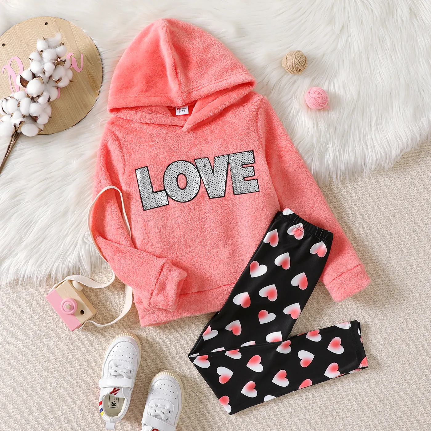 2pcs Kid Girl Letter Sequined Embroidered Fleece Hoodie Sweatshirt and Heart Print Leggings Set