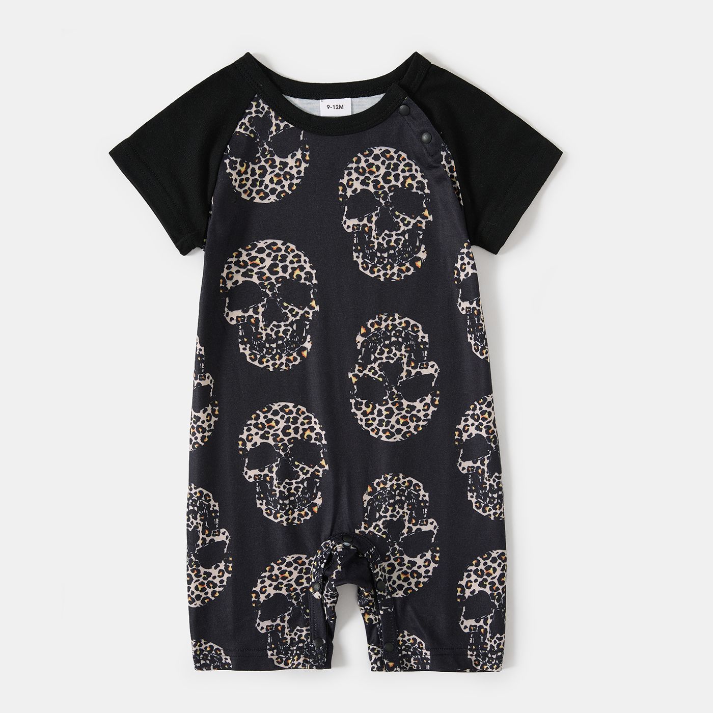 

Halloween Family Matching Short-sleeve Allover Skull Print Black V Neck Twist Knot Bodycon Dress and T-shirts Sets