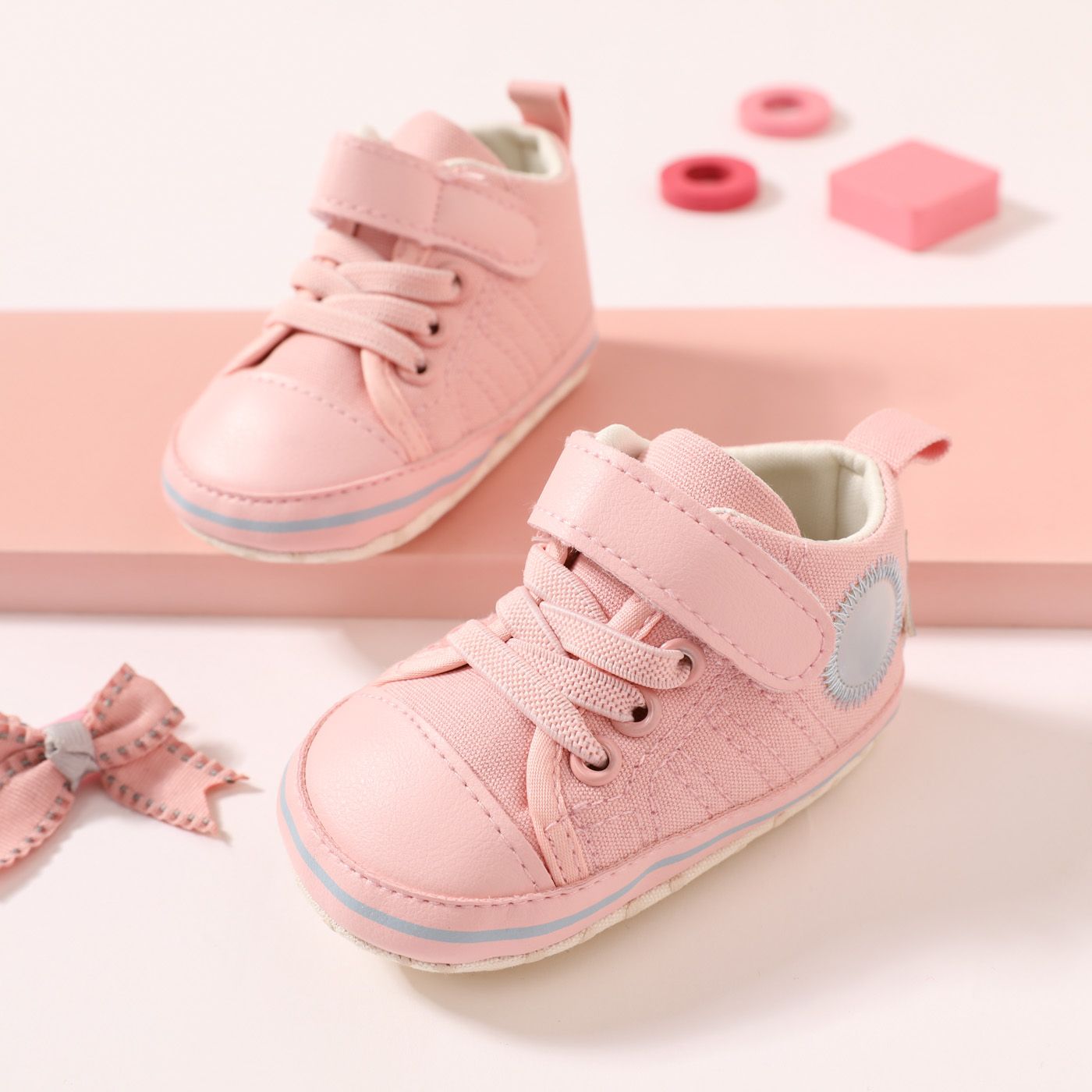 

Baby / Toddler Soft Sole Pink Prewalker Shoes