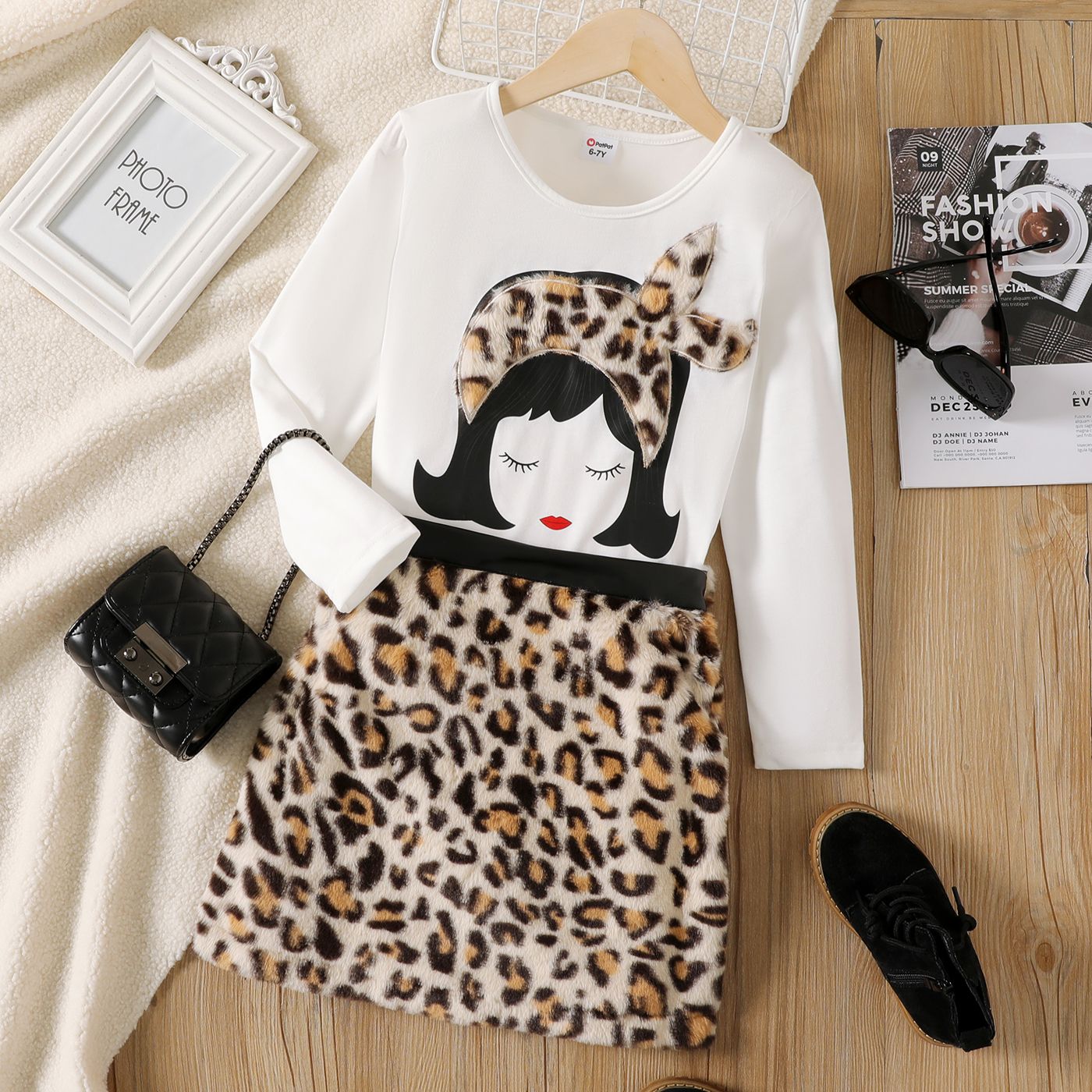 

2pcs Kid Girl 3D Figure Embroidered Long-sleeve Tee and Leopard Print Fleece Skirt Set