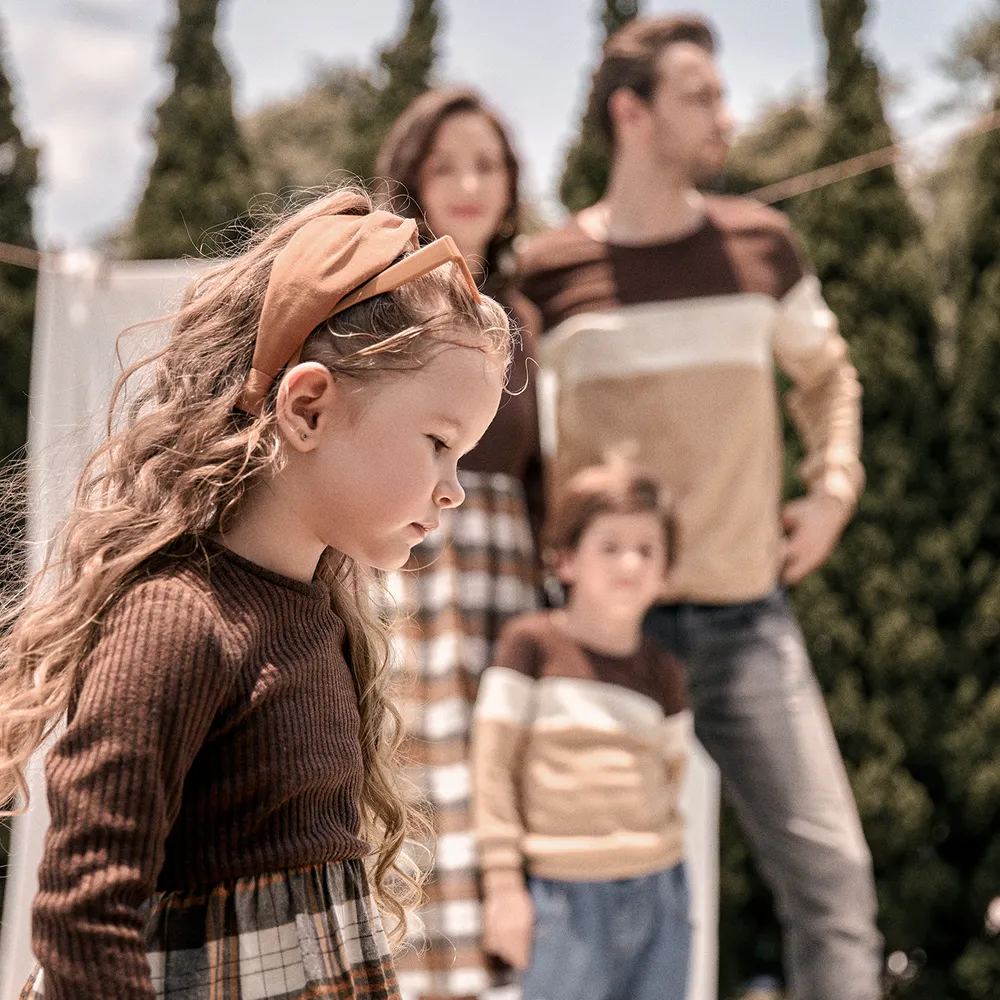 Family Matching Long-sleeve Mock Neck Rib Knit Spliced Plaid Dresses and Colorblock Tops Sets big image 5