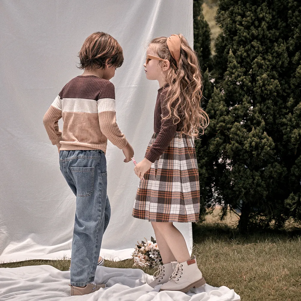 Family Matching Long-sleeve Mock Neck Rib Knit Spliced Plaid Dresses and Colorblock Tops Sets big image 6