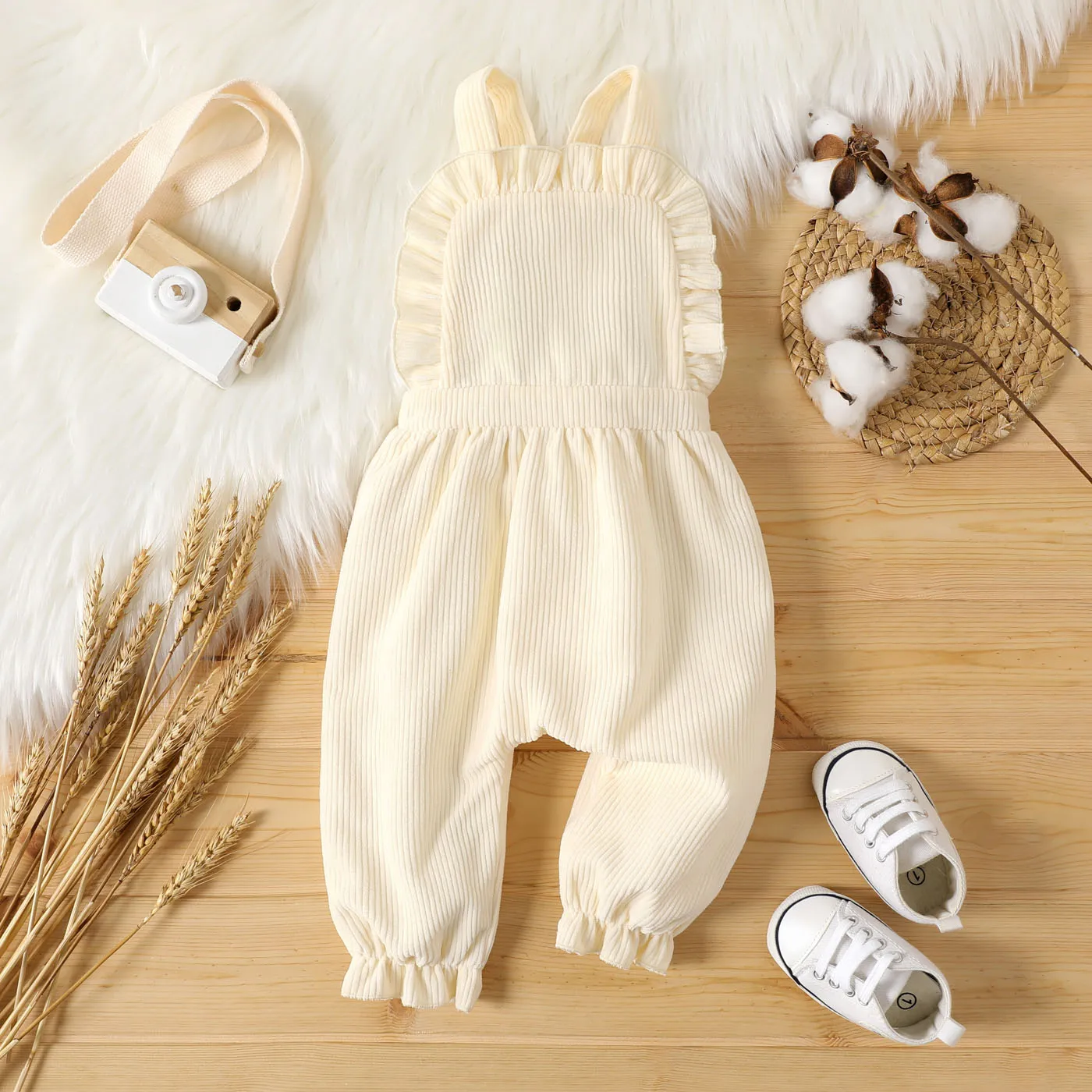 

Baby Girl Solid Corduroy Ruffle Trim Overalls