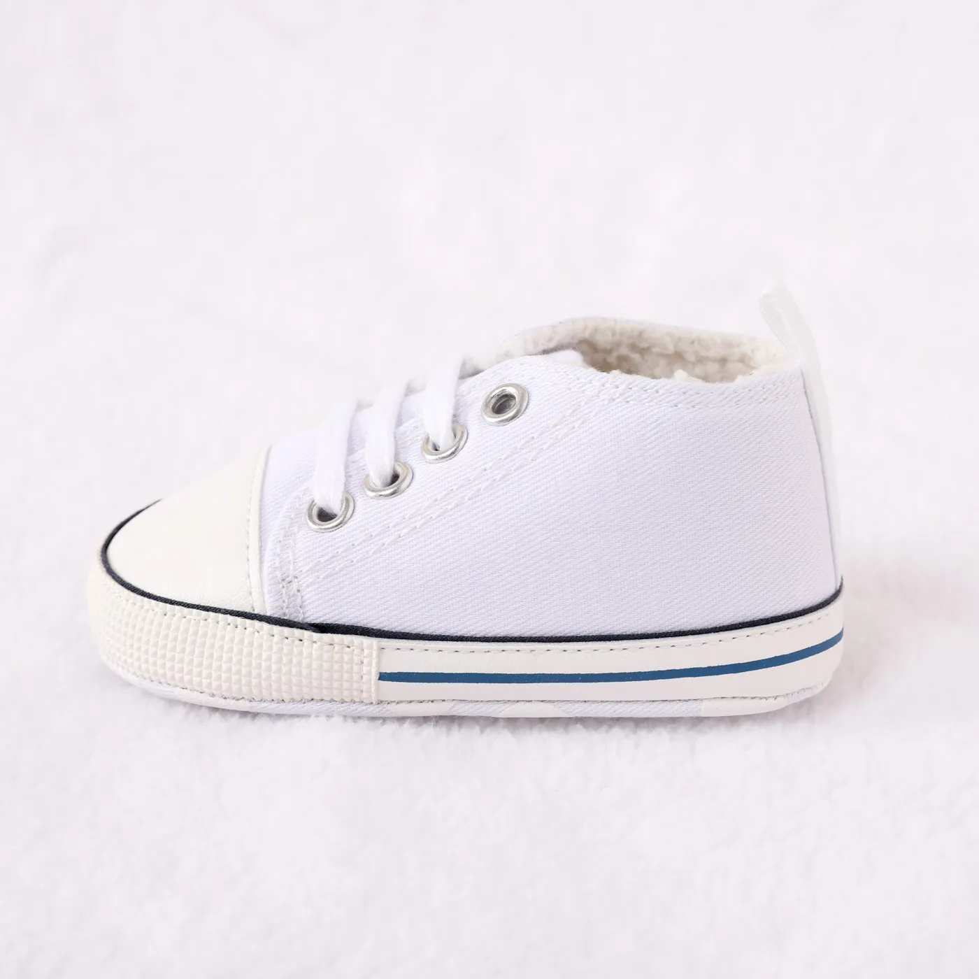Baby / Toddler Fleece Lined Lace Up Front Prewalker Shoes White image 4