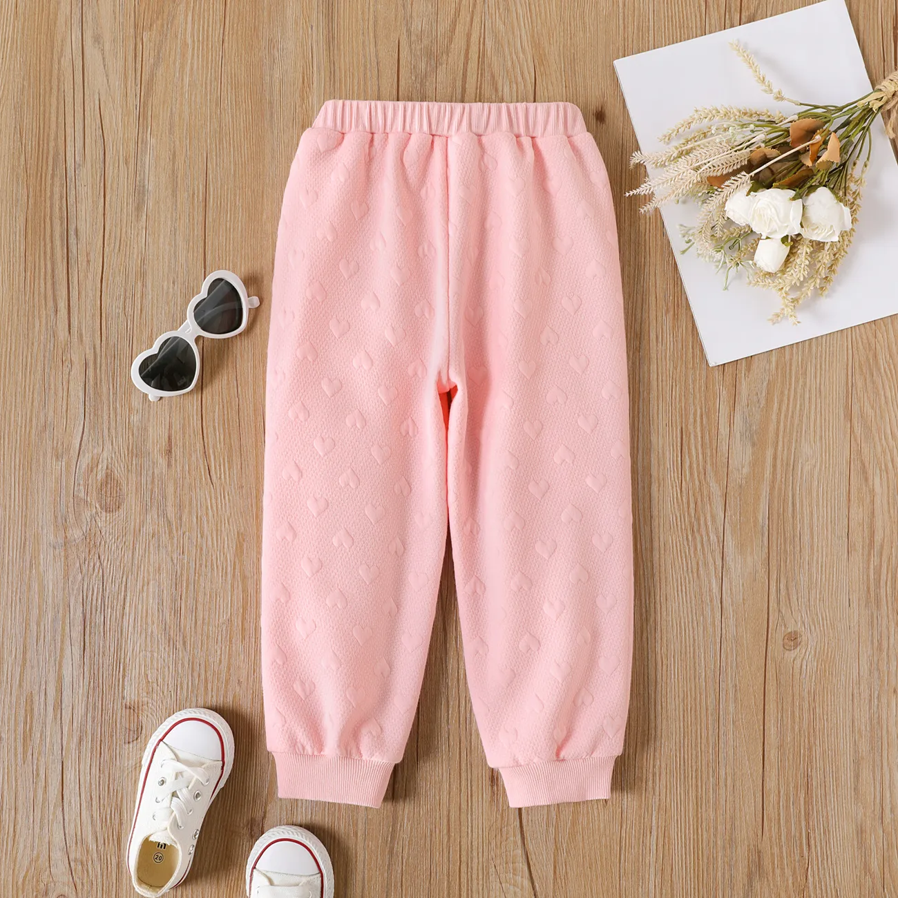 Pantalones elásticos con bordado de corazón de color sólido básico para niña pequeña Rosado big image 1