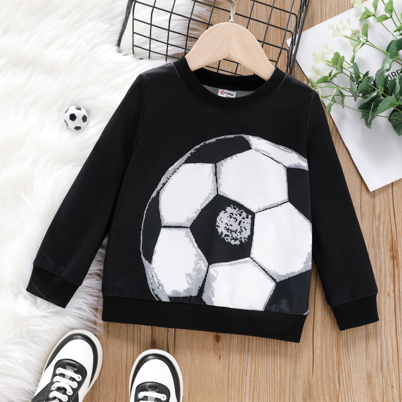 

Soccer Cup Toddler Boy Soccer Print Pullover Sweatshirt