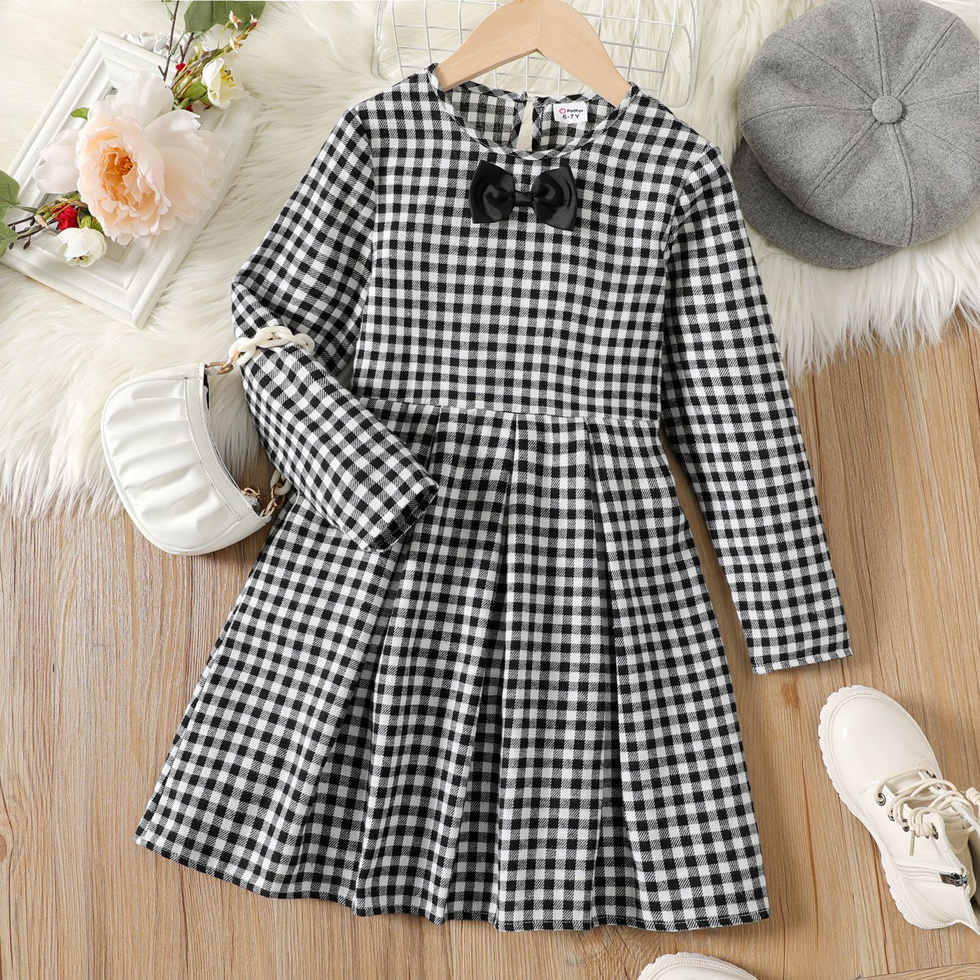 

Kid Girl 3D Bowknot Design Plaid Pleated Long-sleeve Dress