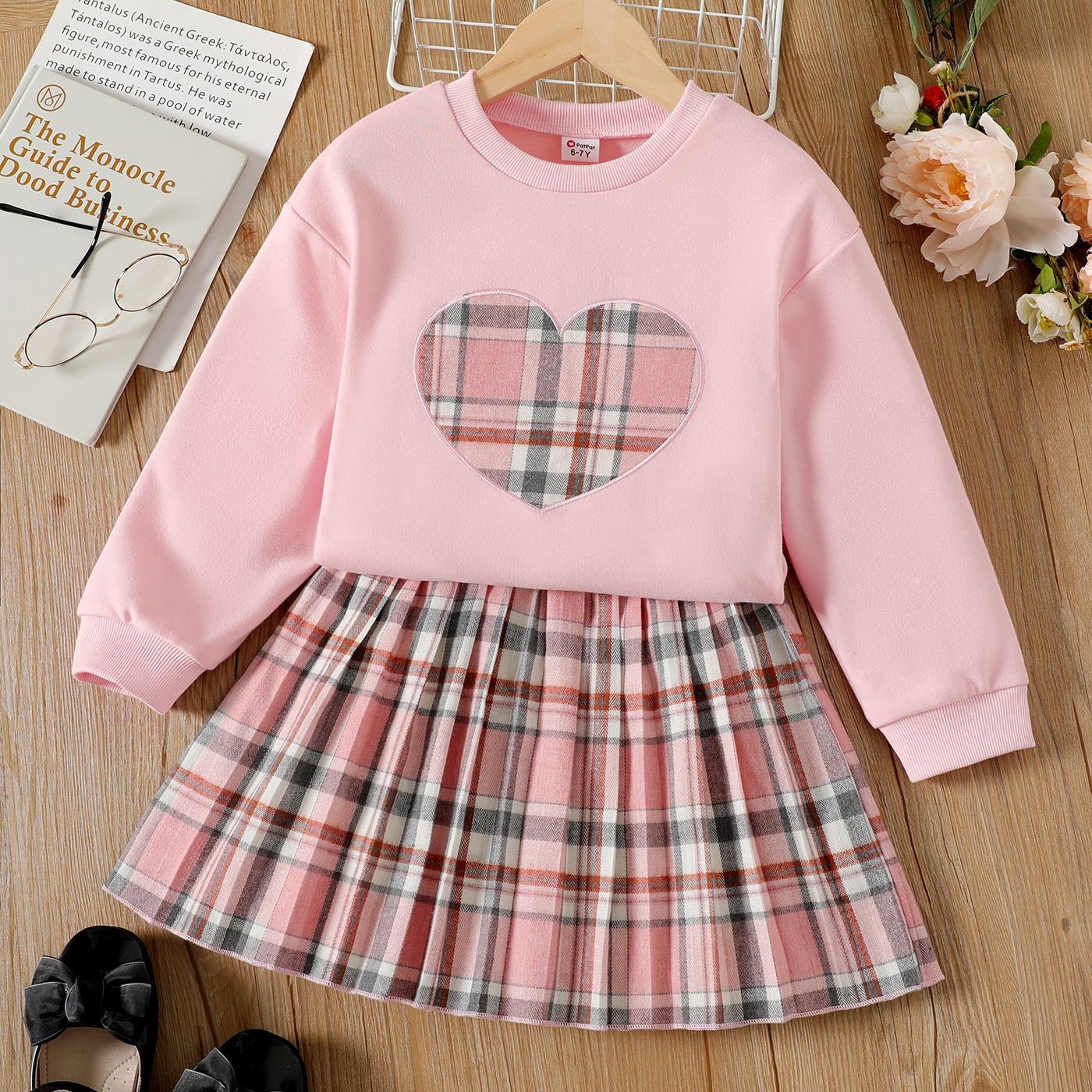 

2pcs Kid Girl Valentine's Day Heart Embroidered Pink Sweatshirt and Plaid Skirt Set