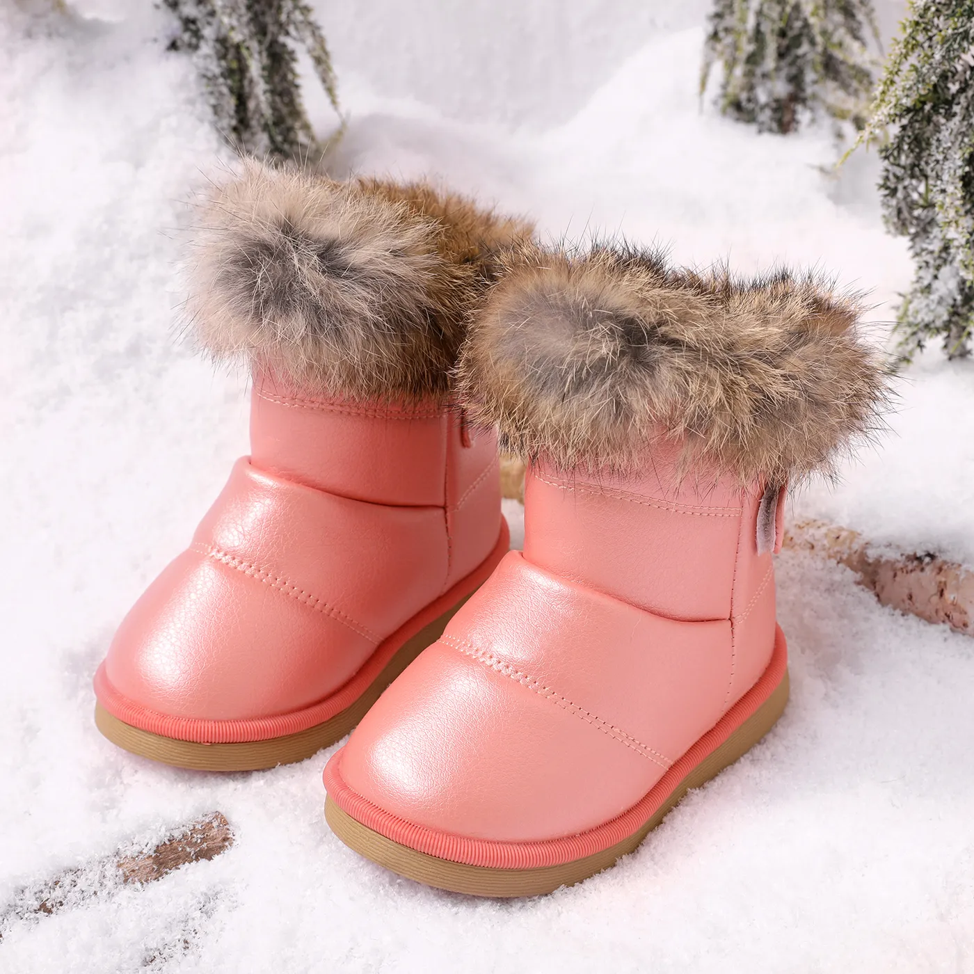 Kids best sale fluffy boots